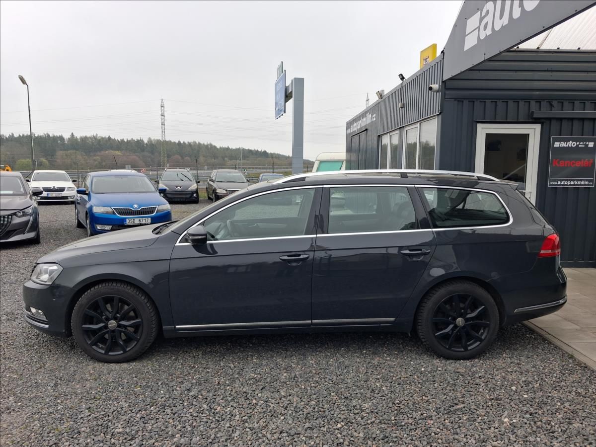 Volkswagen Passat, 2,0 125kw,4x4,alcantara,servis - fotka 4