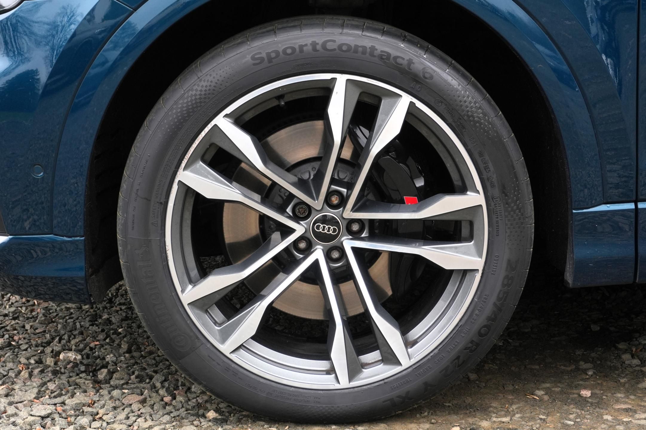 Audi SQ8, 4.0 TFSI, ČR, Tažné, Matrix - fotka 4
