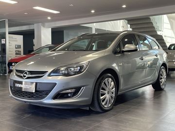 SportsTourer Active 1,4Turbo 1