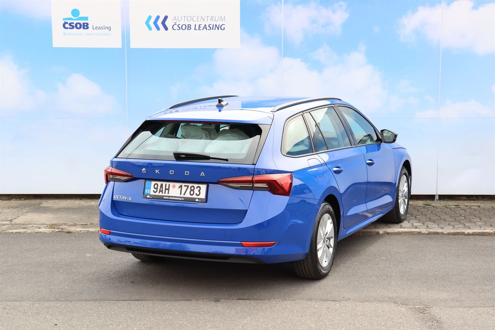 Škoda Octavia, 2.0 TDI Ambition Combi - fotka 2