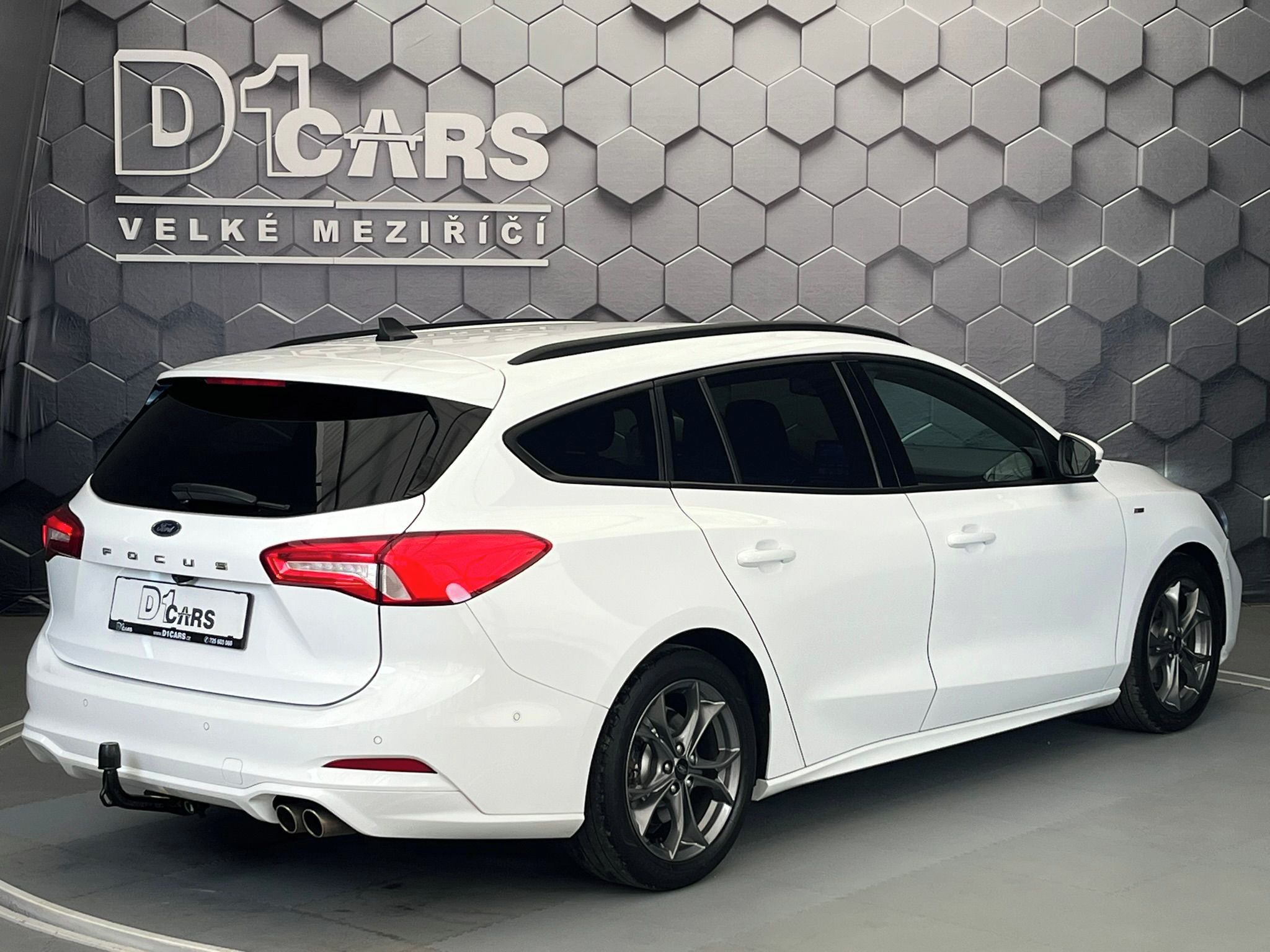 Ford Focus, 2.0 ST-Line, manuál, ROZVODY - fotka 5