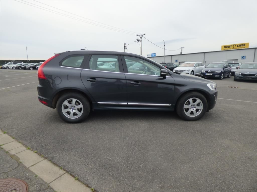 Volvo XC60, 2,0 D3  Summum - fotka 3