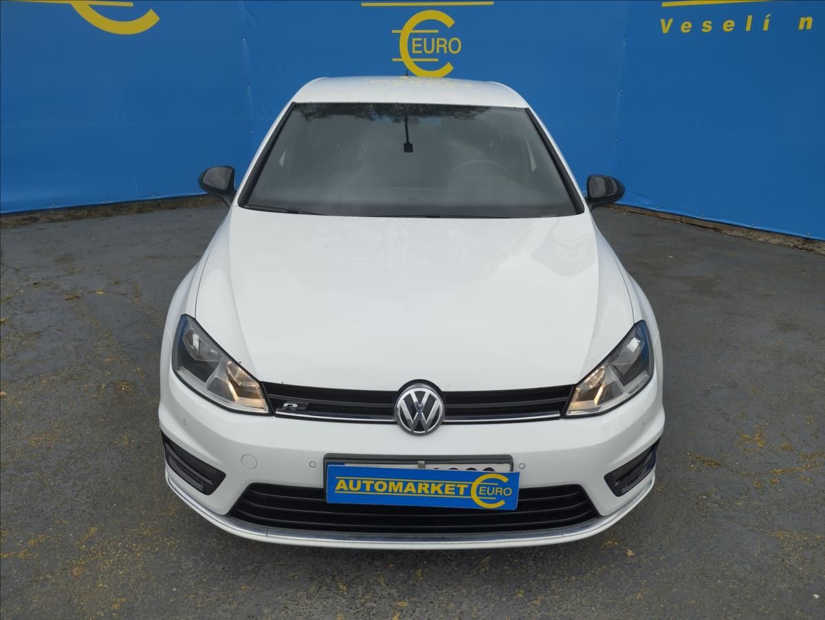 Volkswagen Golf, 2,0 TDi 110KW R-Line - fotka 2