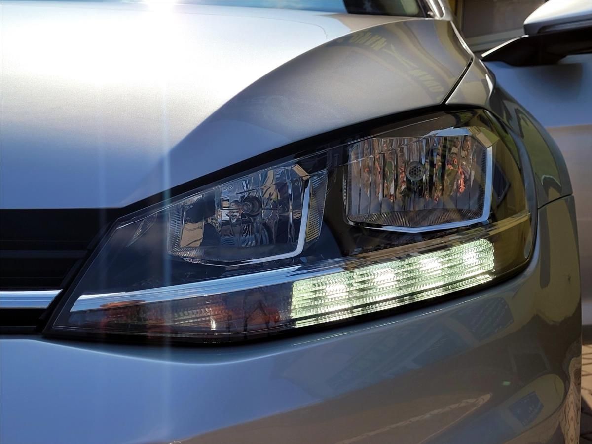 Volkswagen Golf, 1,6 TDi DSG *CEBIA* - fotka 4