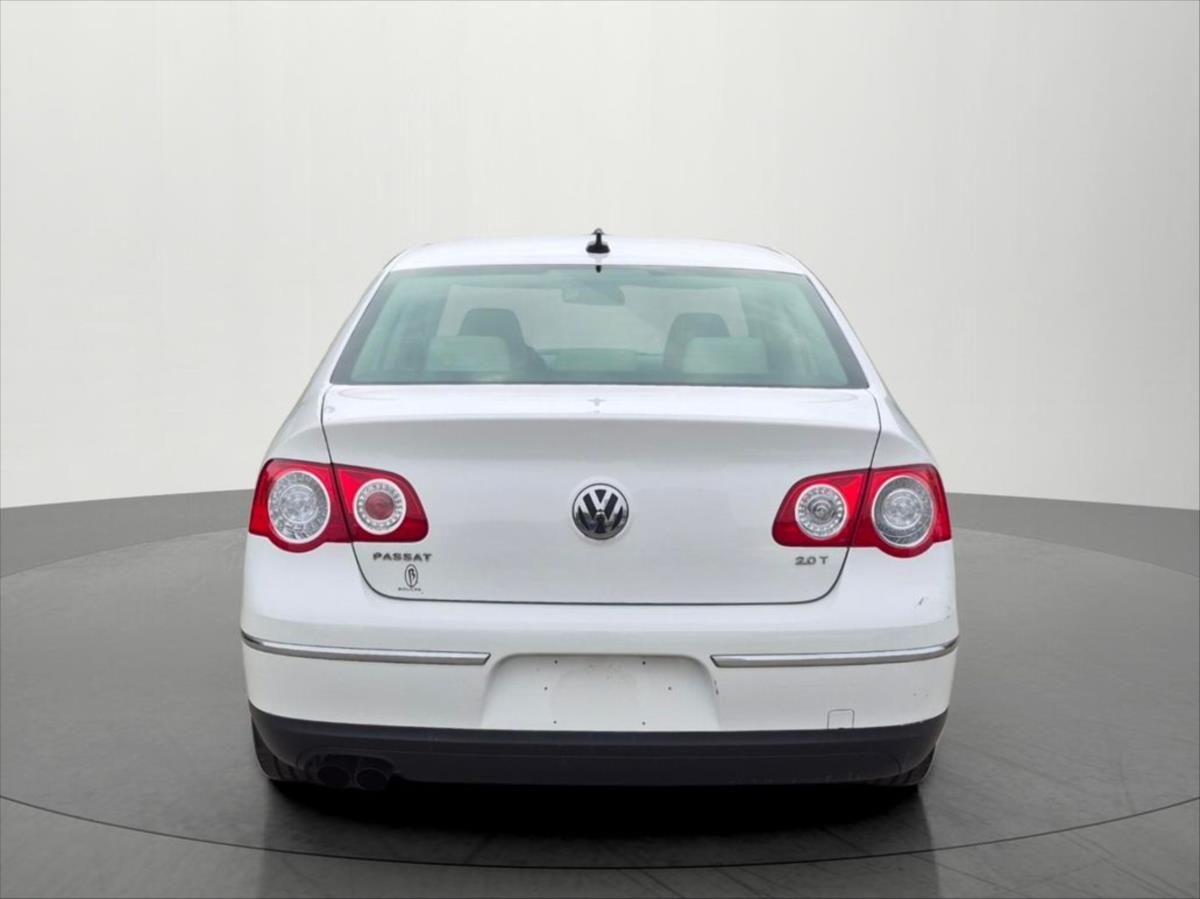 Volkswagen Passat, 2,0 TSi 147 Kw DSG klima kůže - fotka 6
