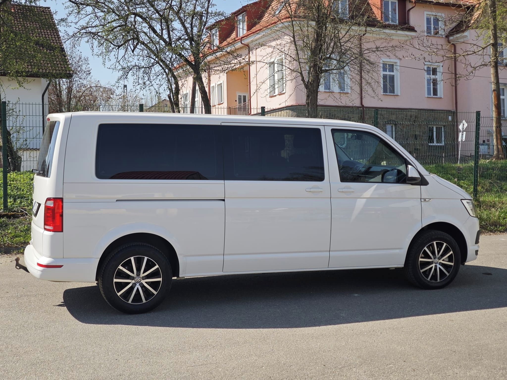 Volkswagen Multivan, dlouhý, 4x4, DSG, tažné - fotka 5