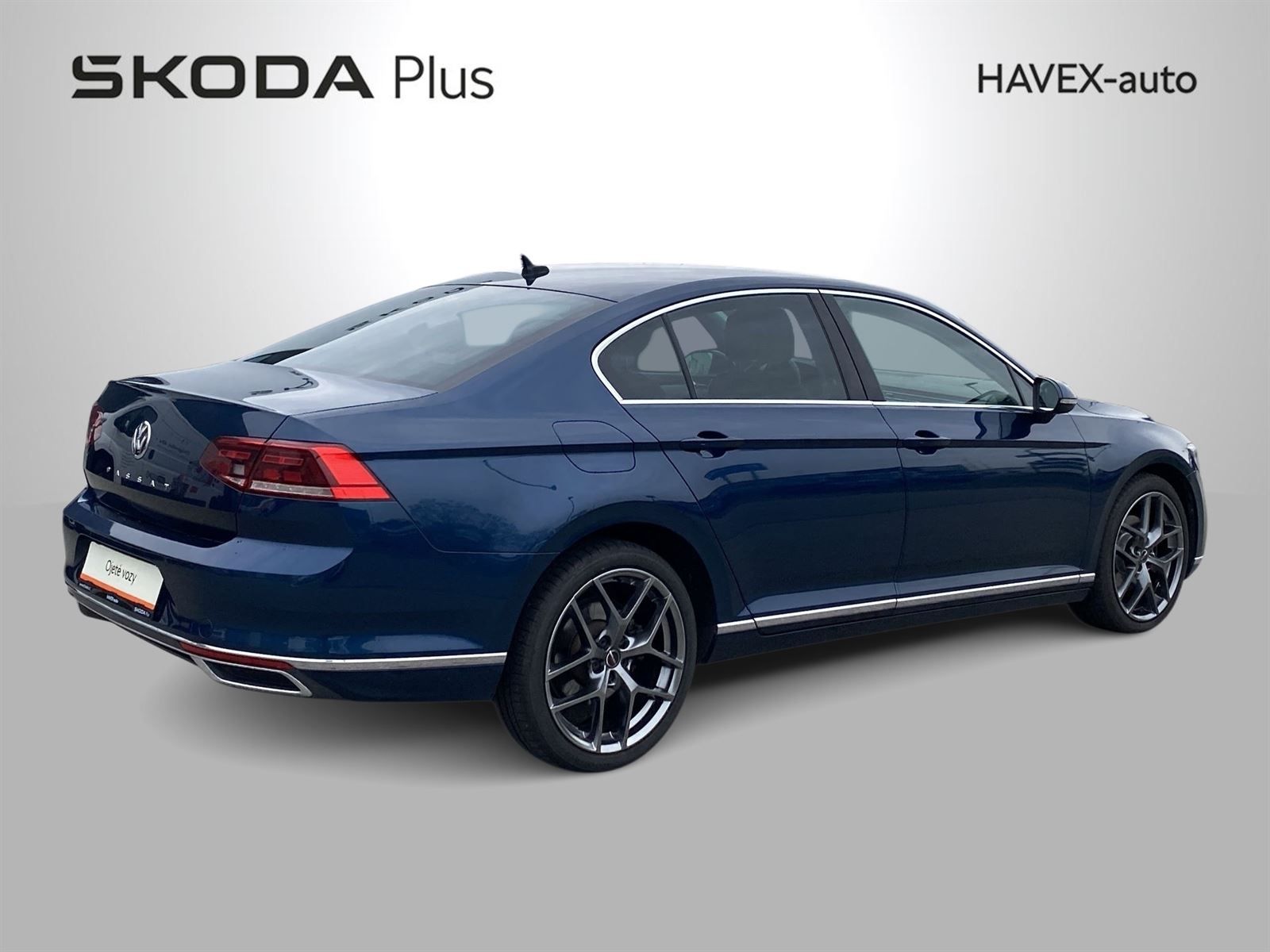 Volkswagen Passat, 2.0 TDI DSG - fotka 2