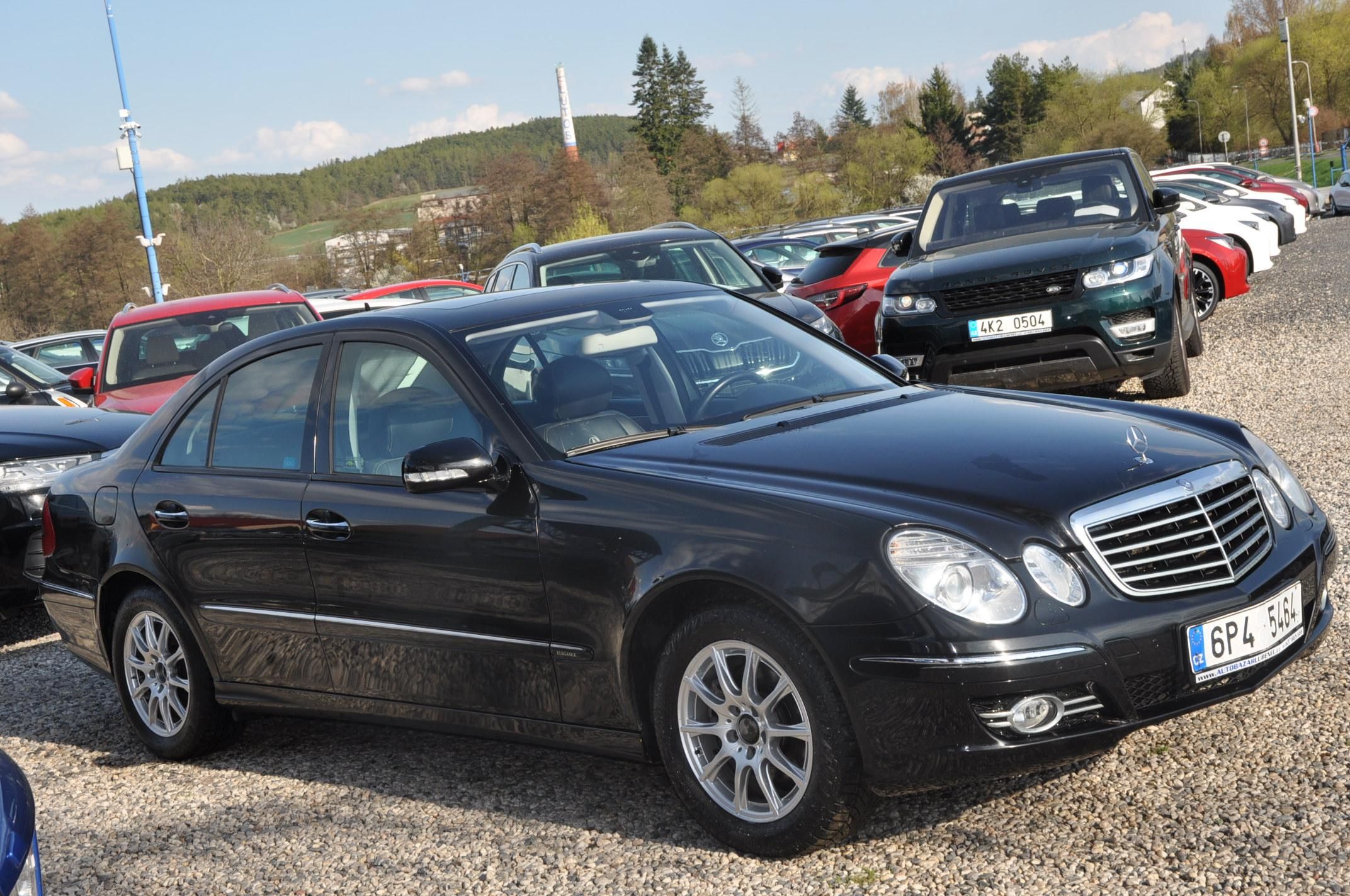 Mercedes-Benz Třídy E, E 220CDi 125kW Elegance - fotka 2