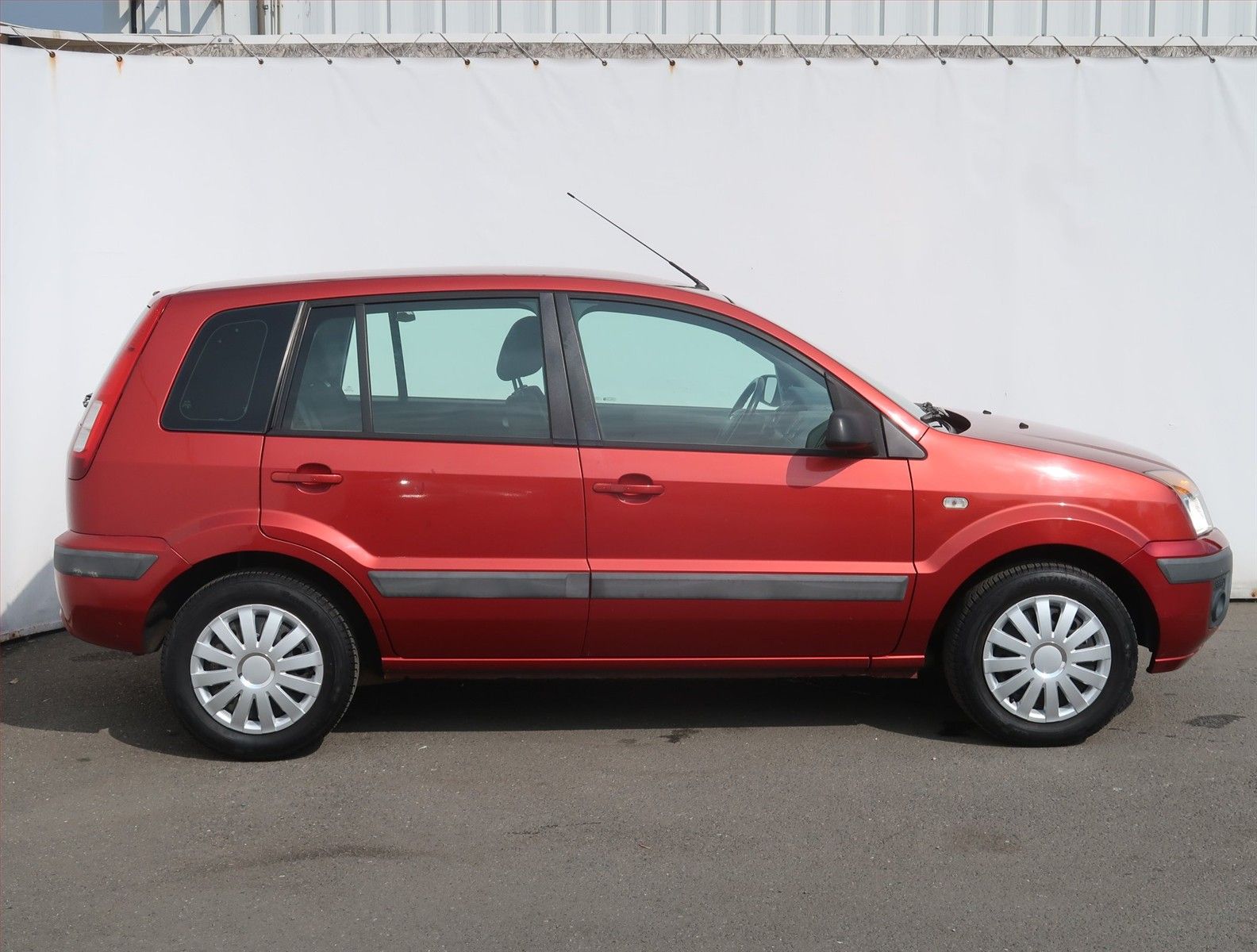 Ford Fusion, 1.4, Serv.kniha, po STK - fotka 6