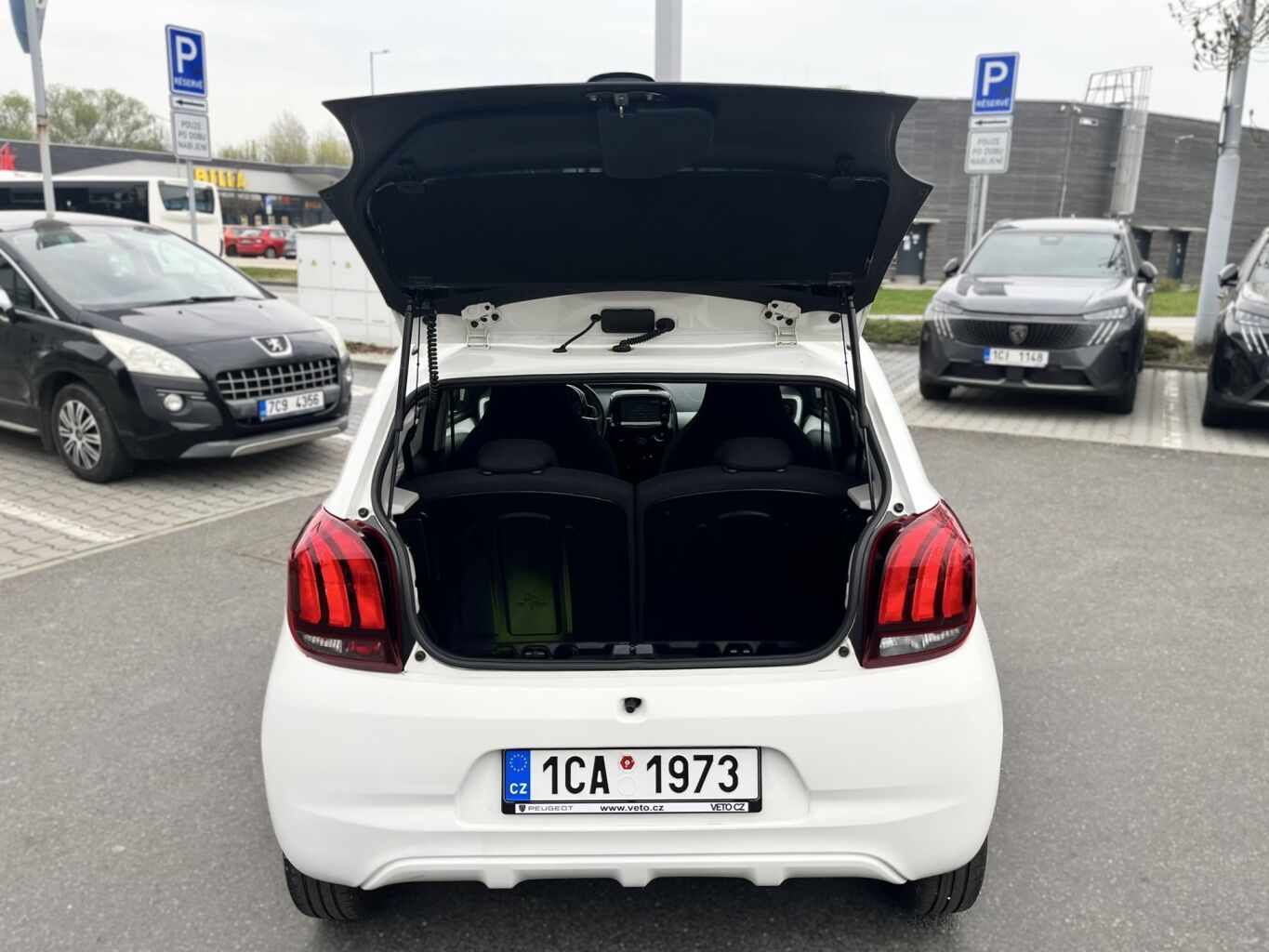 Peugeot 108, 1.0 PureTech, 51 kW, MAN 5 - fotka 5