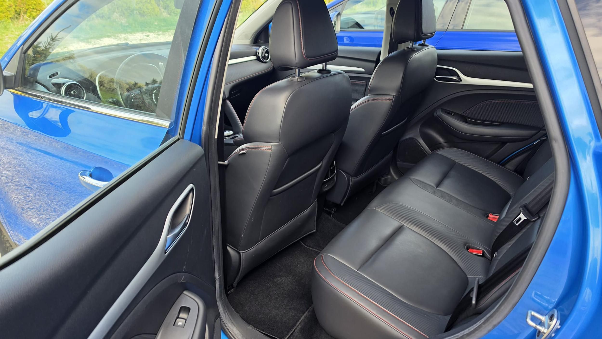 MG ZS, Luxury 130 kW - fotka 6