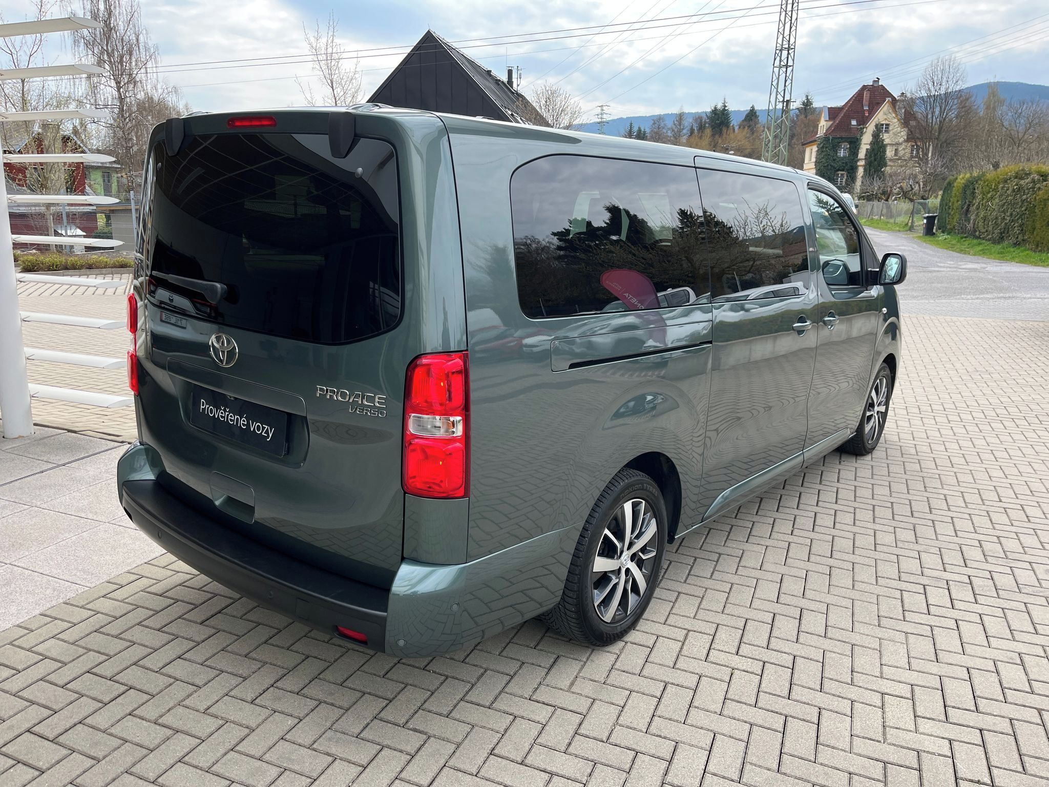 Toyota Proace Verso, 2.0D 140 L2 Family Webasto 8AT - fotka 6