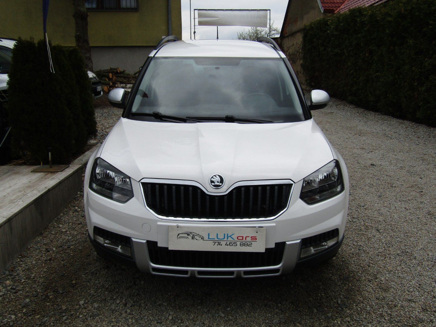 Škoda Yeti, 1.2 TSI 81kW  BEZ KOROZE - fotka 6