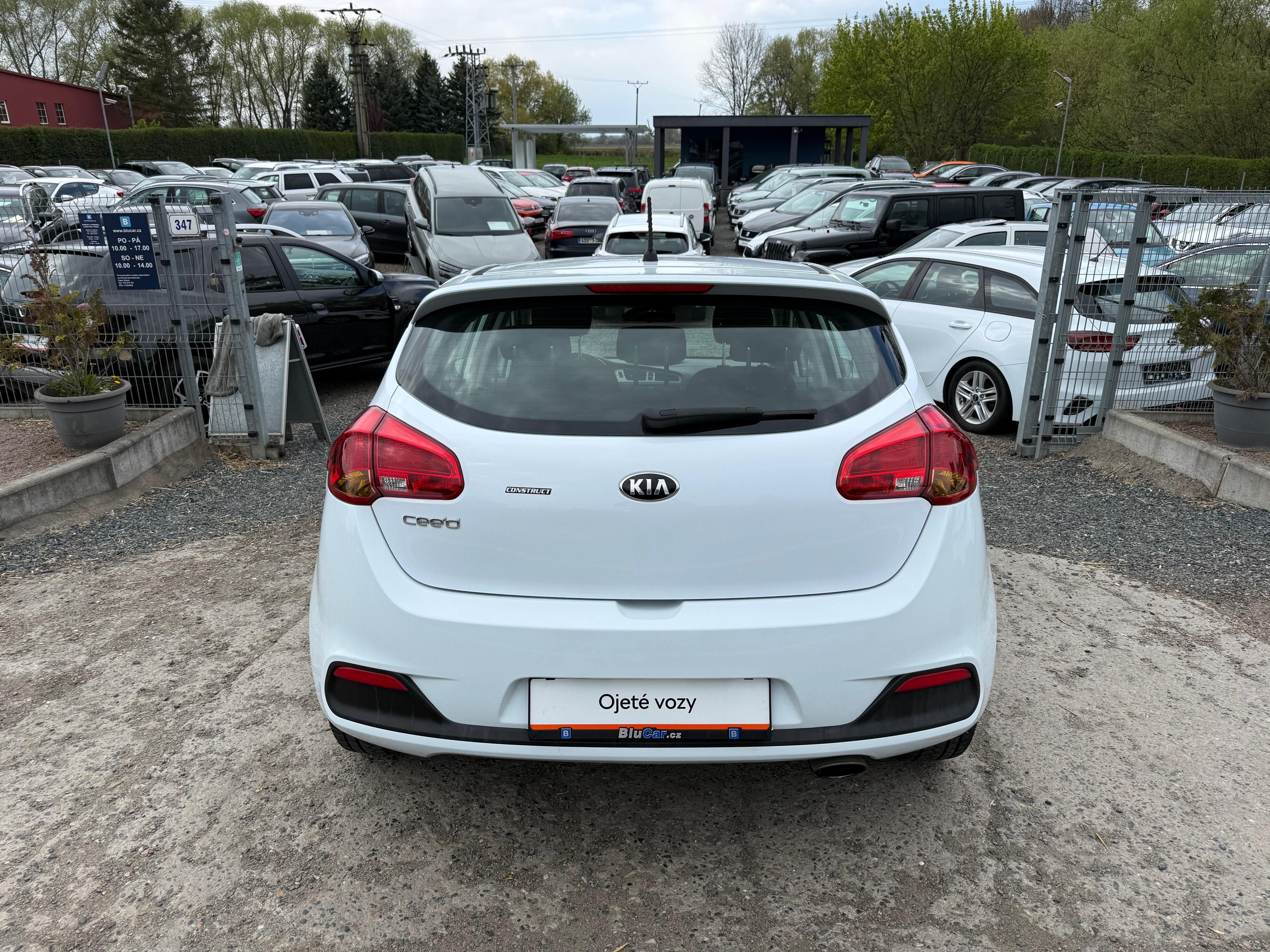 Kia Cee´d, 1.4 CVVT ČR - fotka 3