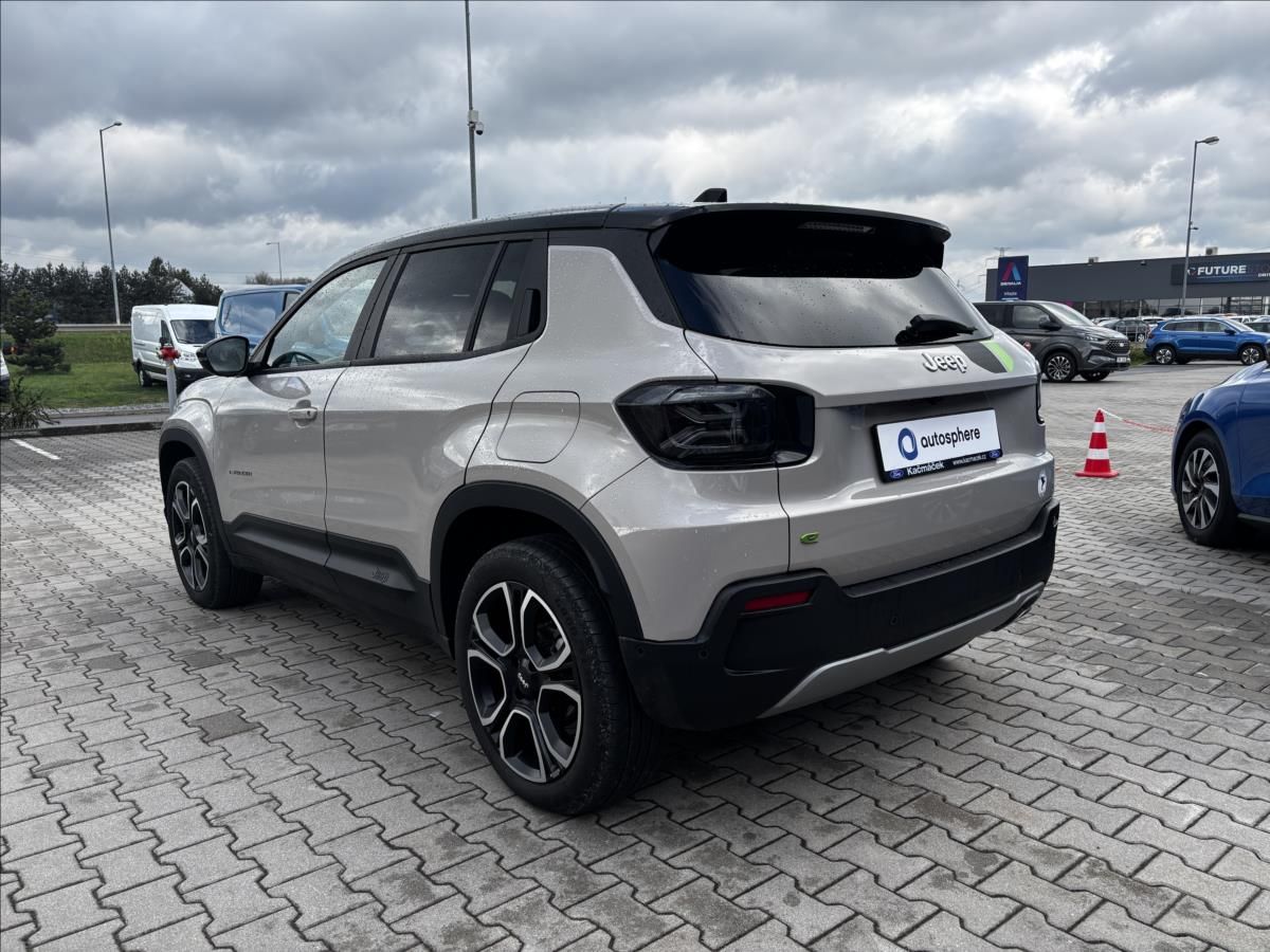 Jeep Avenger, 1,2 Turbo e-hybrid Summit - fotka 3