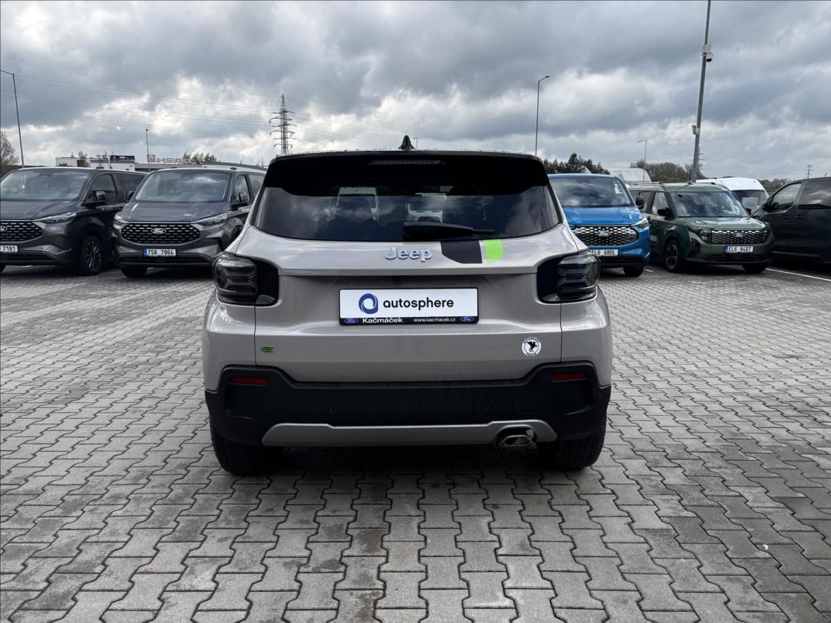 Jeep Avenger, 1,2 Turbo e-hybrid Summit - fotka 4