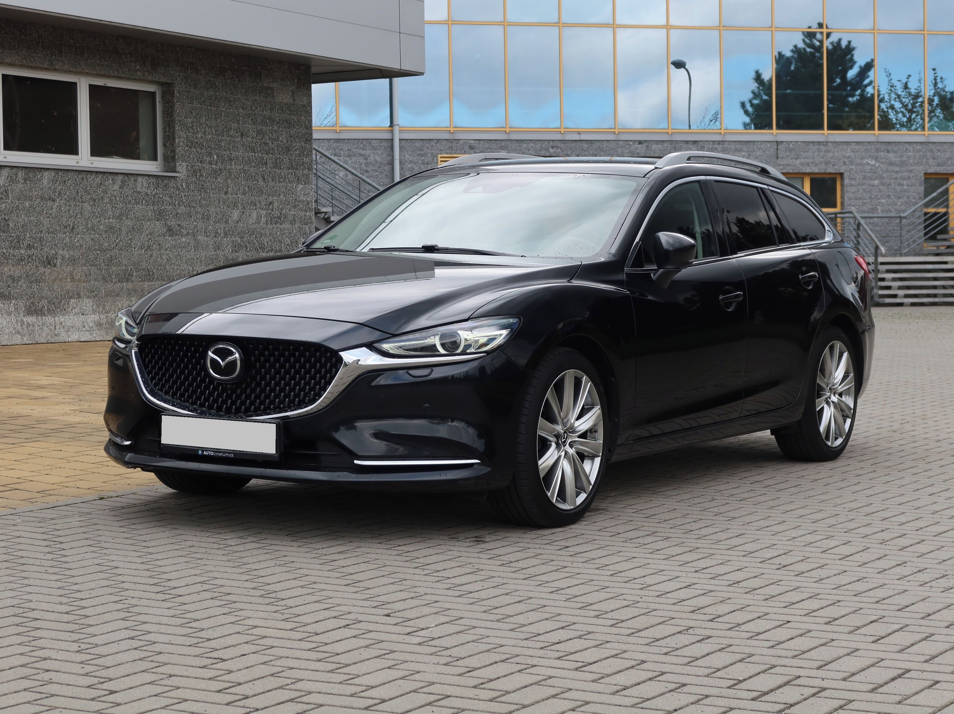 Mazda 6, 2.5 Skyactiv-G, Sports-Line AT - fotka 2