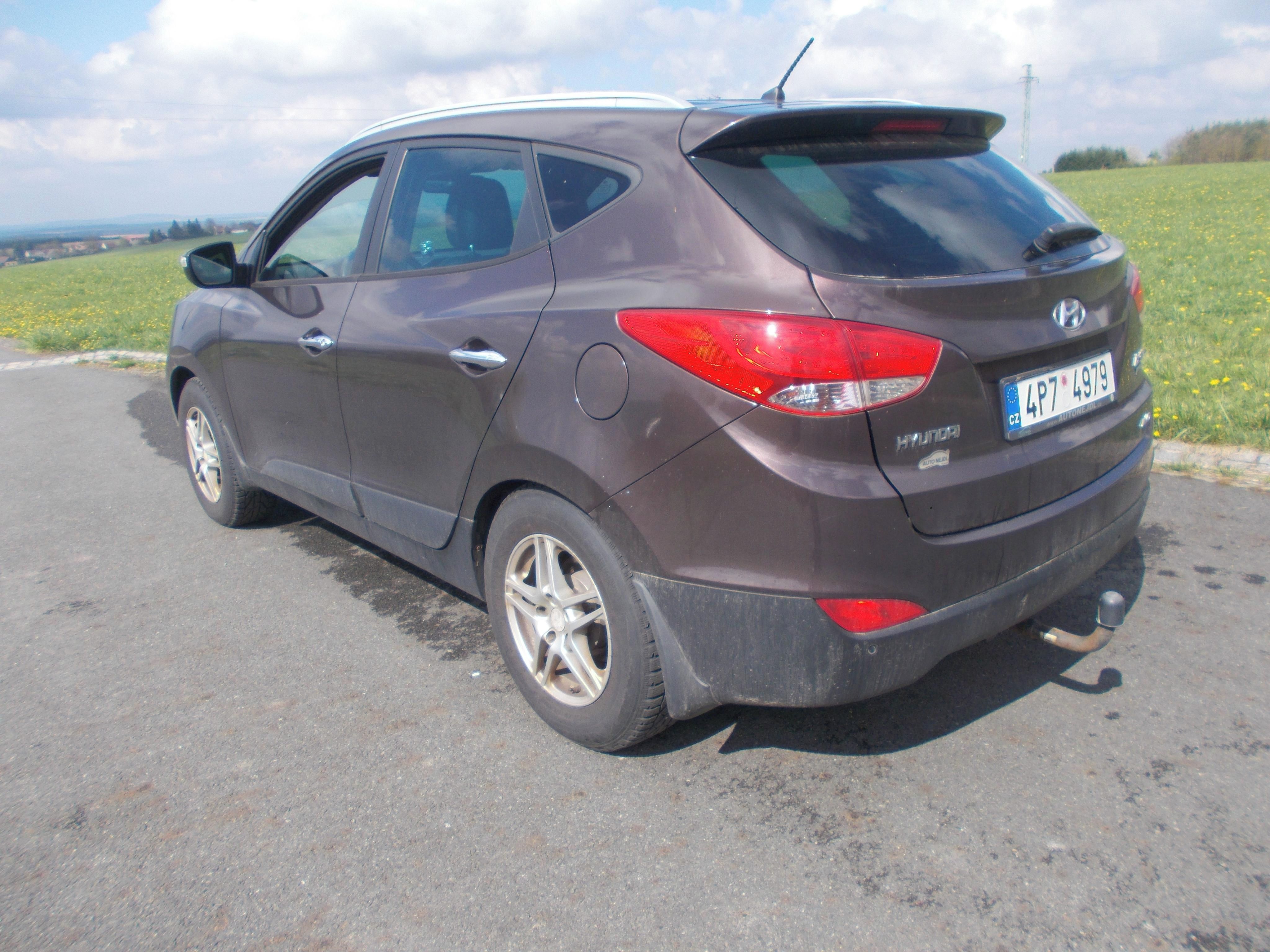 Hyundai ix35, 2,0 CRDi 100kw 4x4 - fotka 3