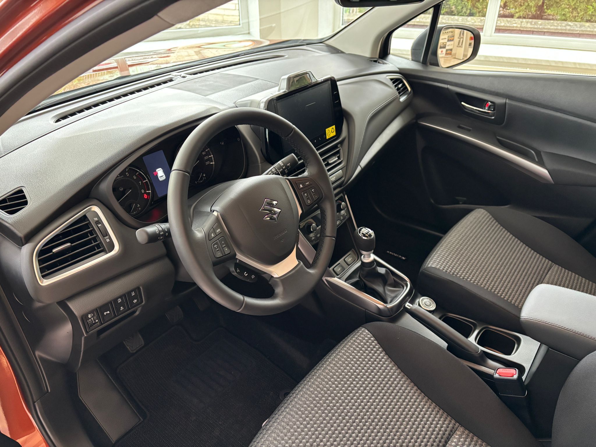 Suzuki S-Cross, 1,4 Premium AllGrip - fotka 3