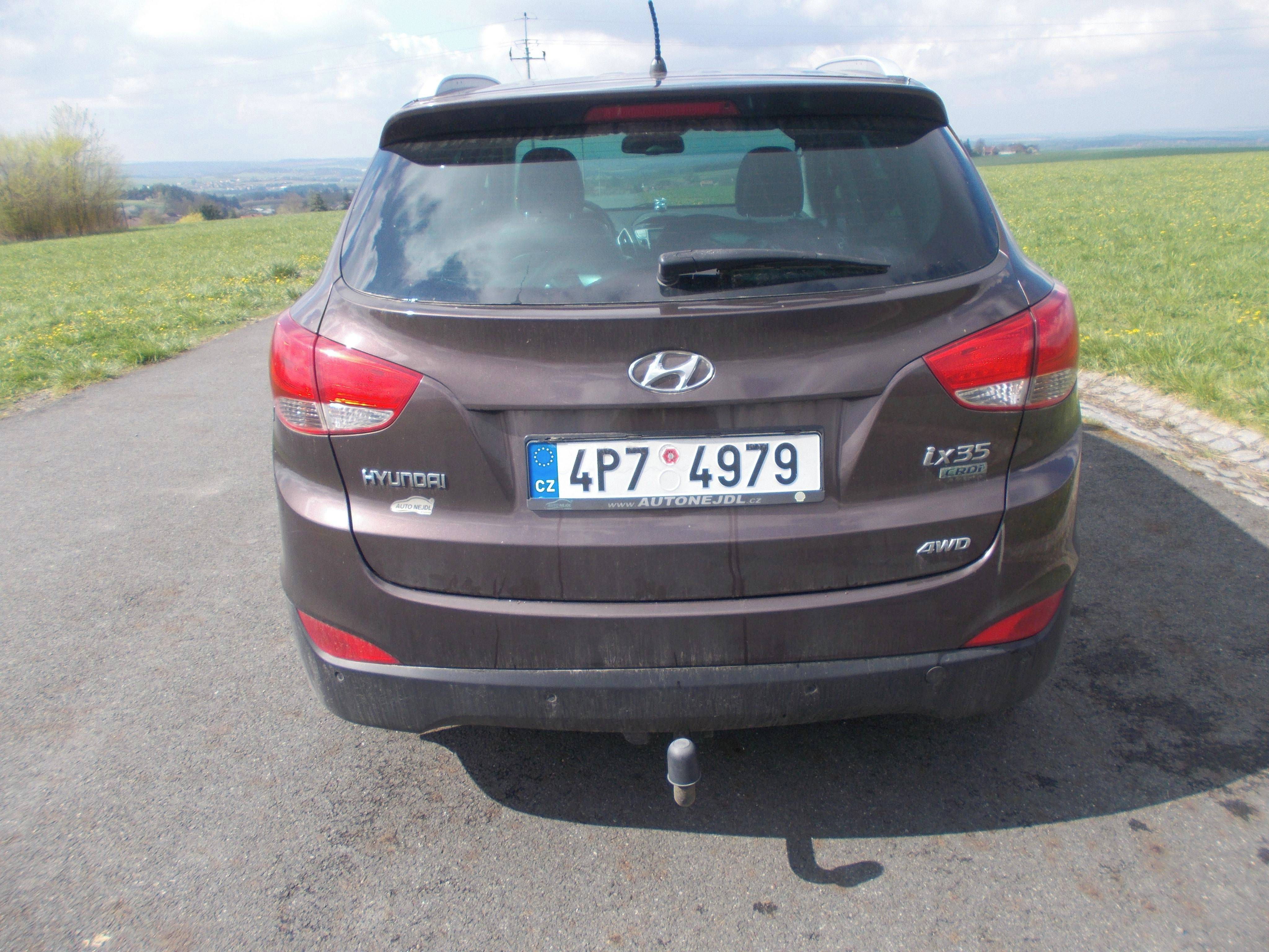 Hyundai ix35, 2,0 CRDi 100kw 4x4 - fotka 4