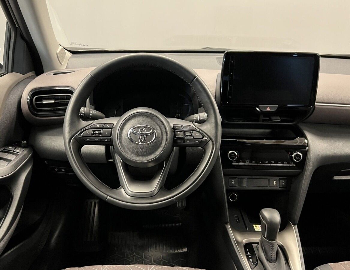 Toyota Yaris Cross, 1,5 Hybrid AT Executive - fotka 5