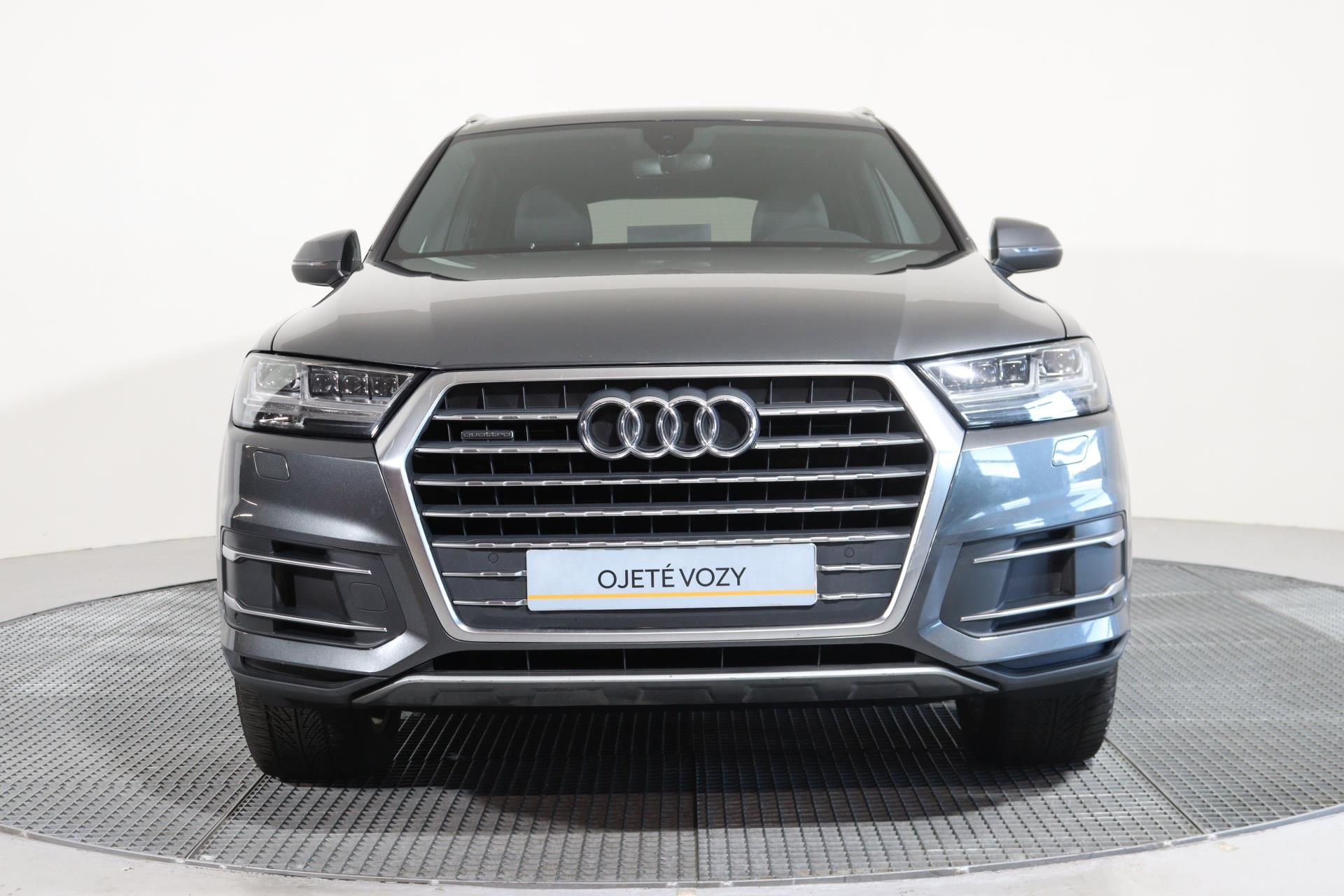 Audi Q7, 3.0 TDI quattroTiptronic SLine - fotka 4