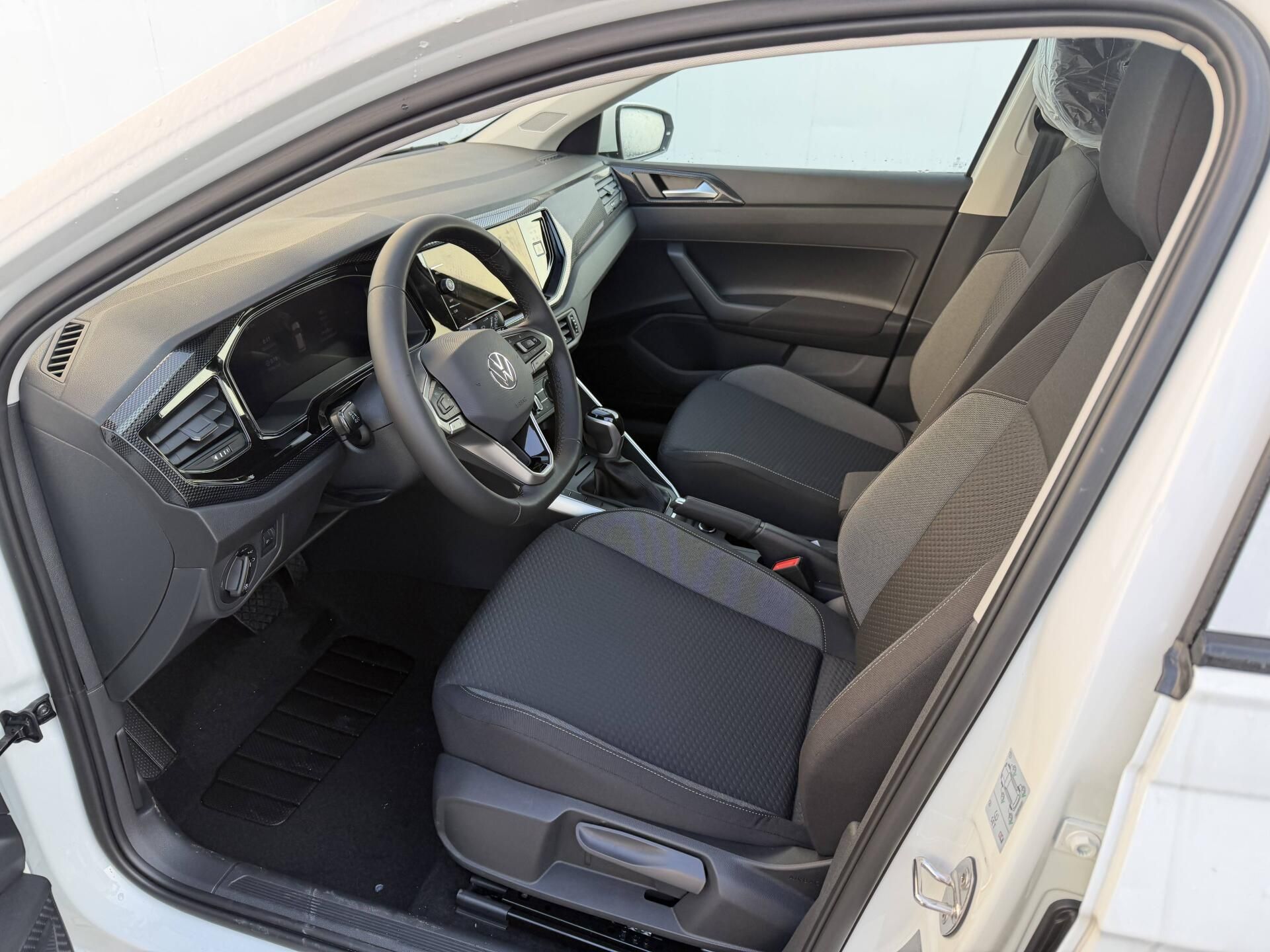 Volkswagen Polo, People 7DSG 1,0TSI - fotka 5