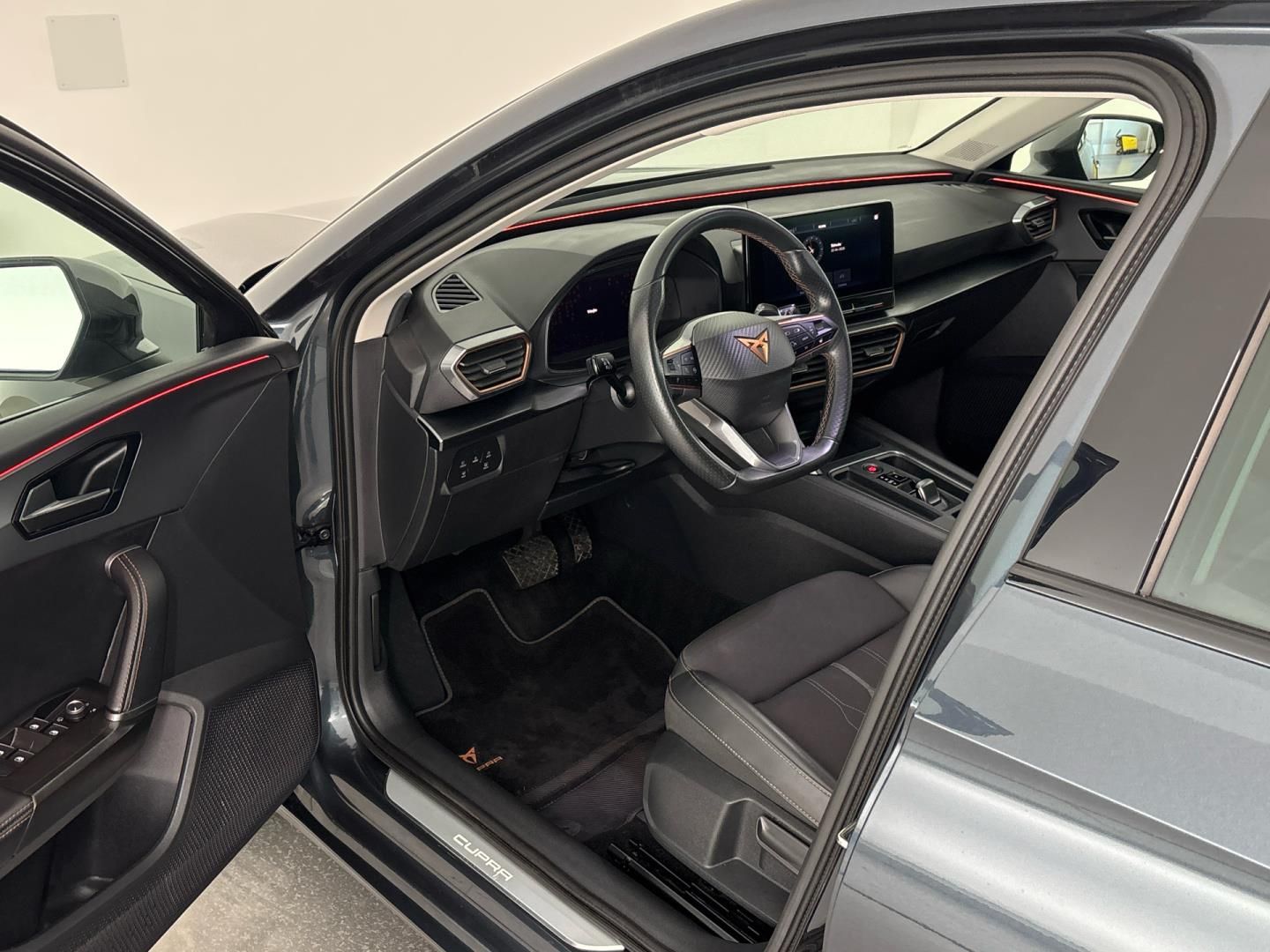 Cupra Leon, 1.5 eTSi / 110 kW DSG - fotka 6