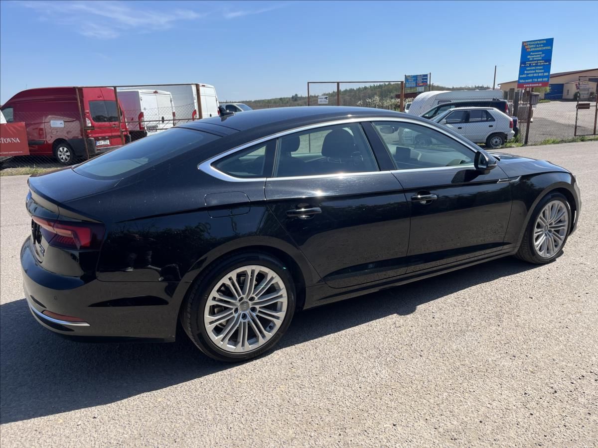 Audi A5, 2.0 SPORTBACK 40 TDi 4x4 STRON - fotka 5