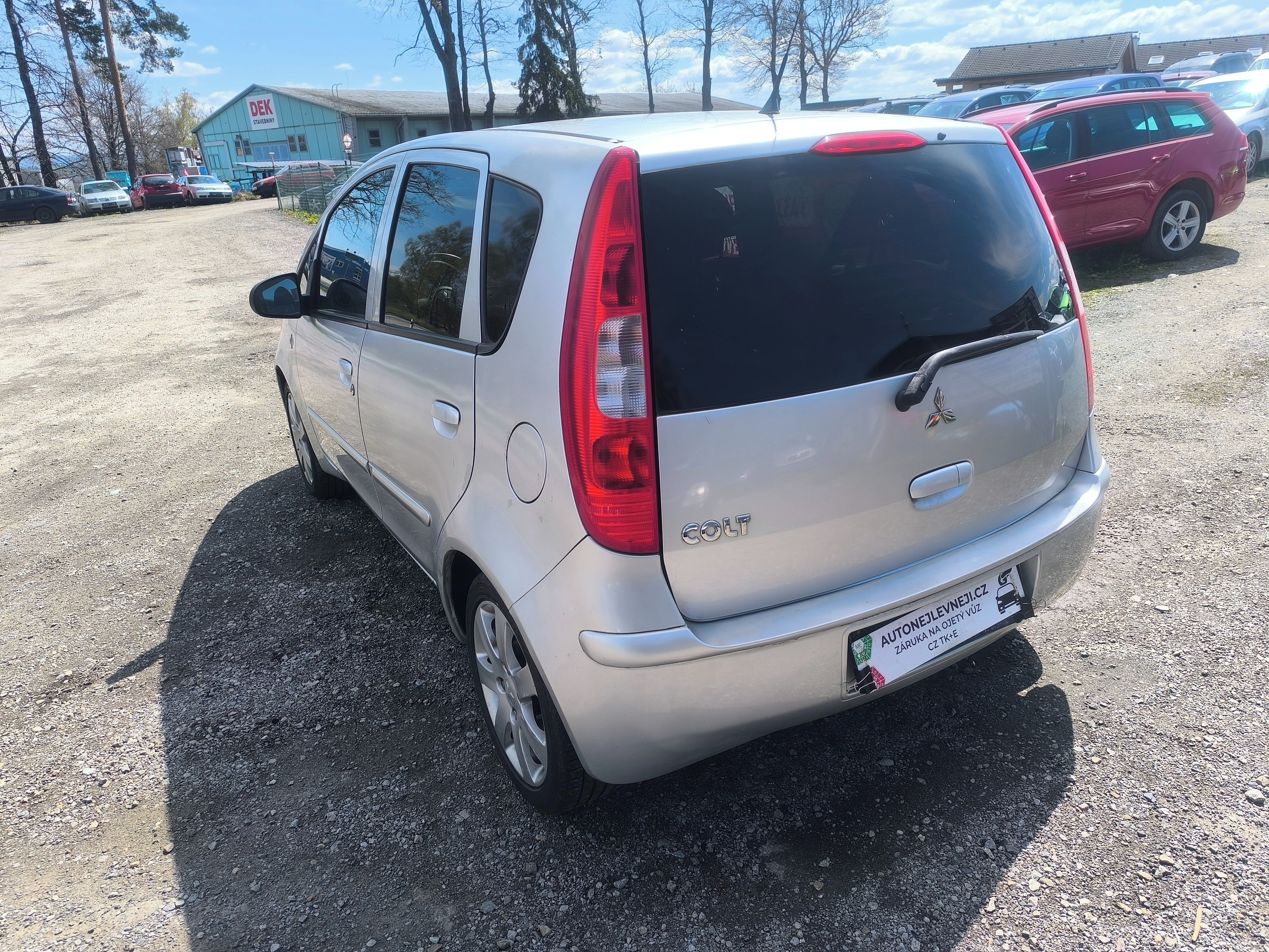 Mitsubishi Colt, 1,3 70KW,PĚKNÝ,140TKM,SERVISKA - fotka 4