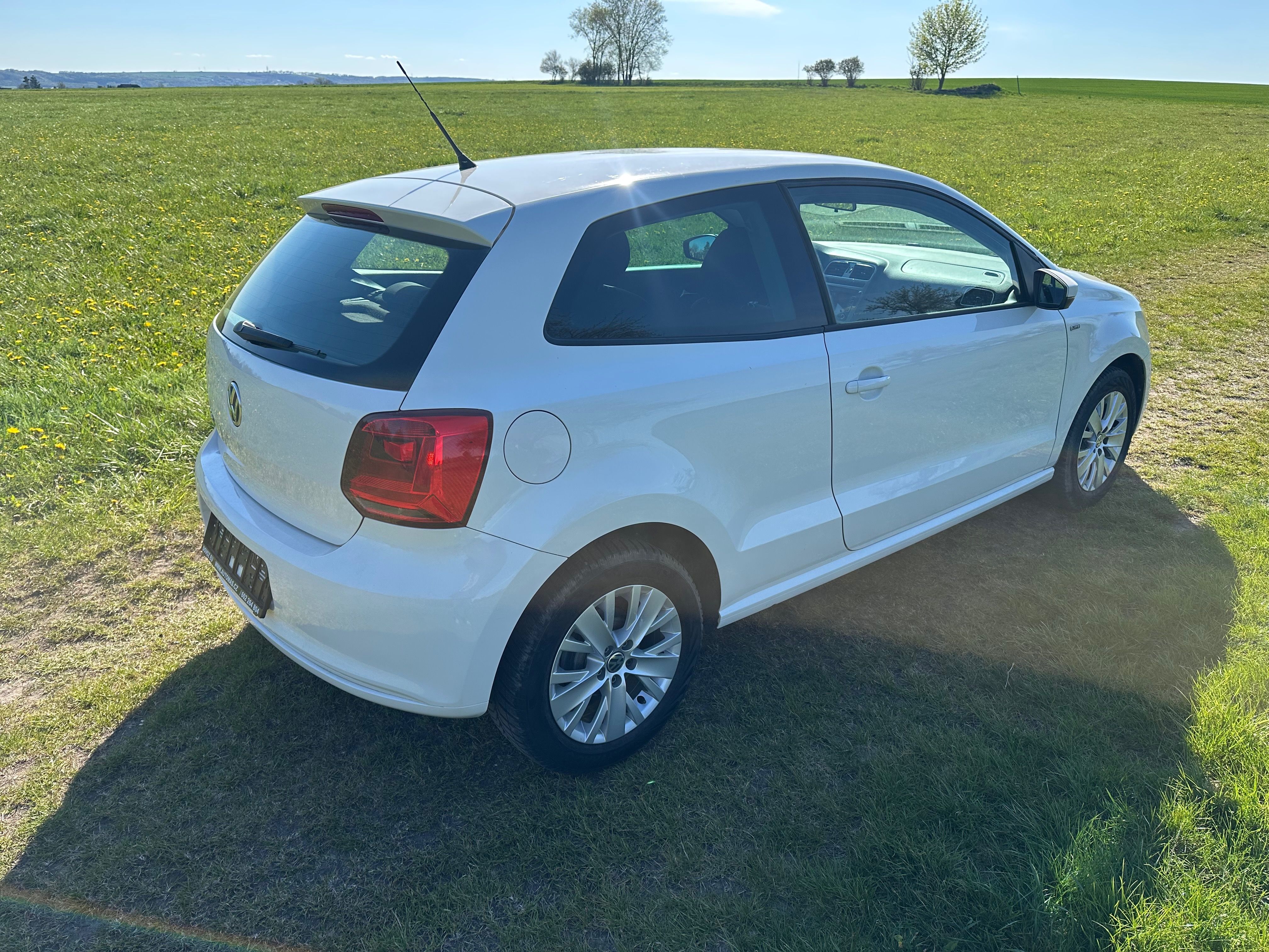 Volkswagen Polo, LIFE-1.2-htp-51KW-98000KM - fotka 6