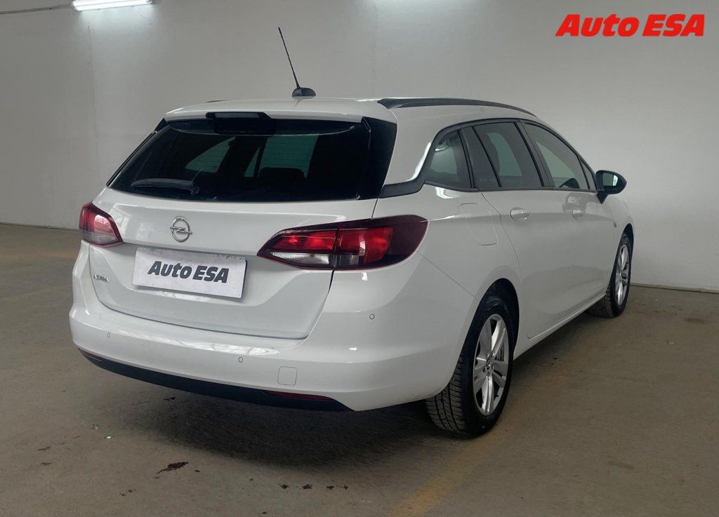 Opel Astra, 1.5 CDTi,1.maj,ČR,Edition - fotka 4