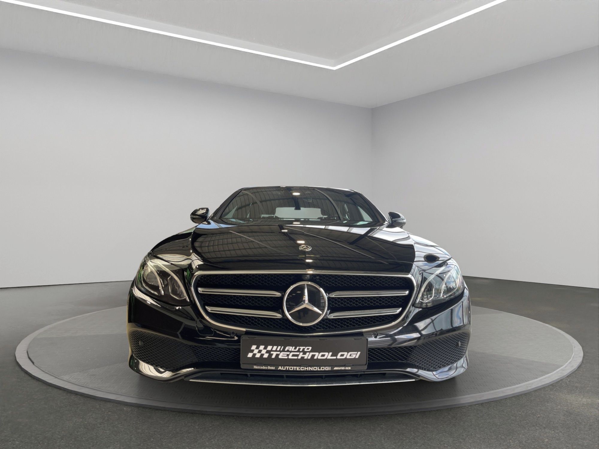 Mercedes-Benz Třídy E - fotka 3