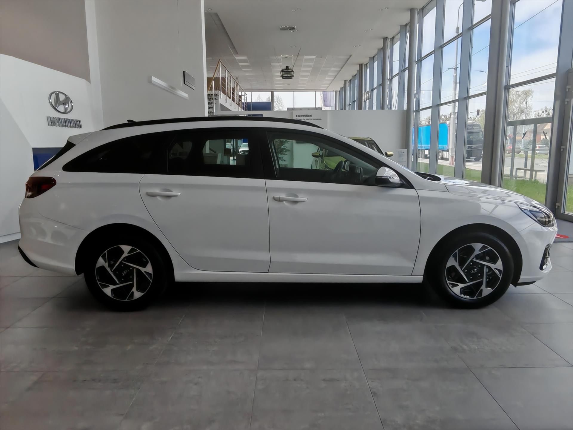 Hyundai i30, 1,0 T-GDi  GO CZECH! MY26 - fotka 5