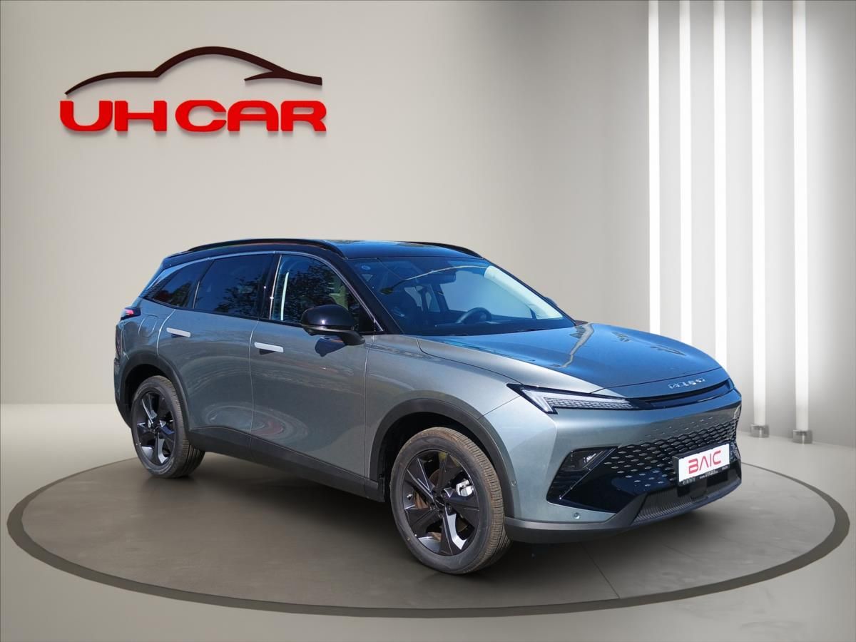 BAIC X5, 1,5 4x2  1.5T+7DCT - fotka 4
