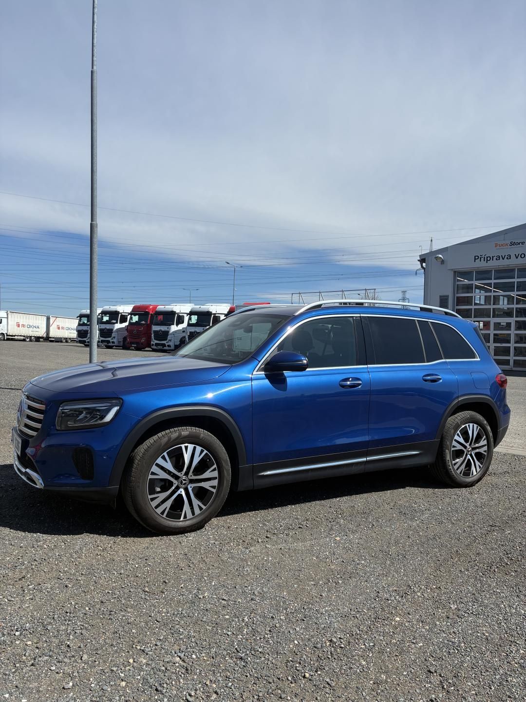 Mercedes-Benz GLB, 200d - fotka 3