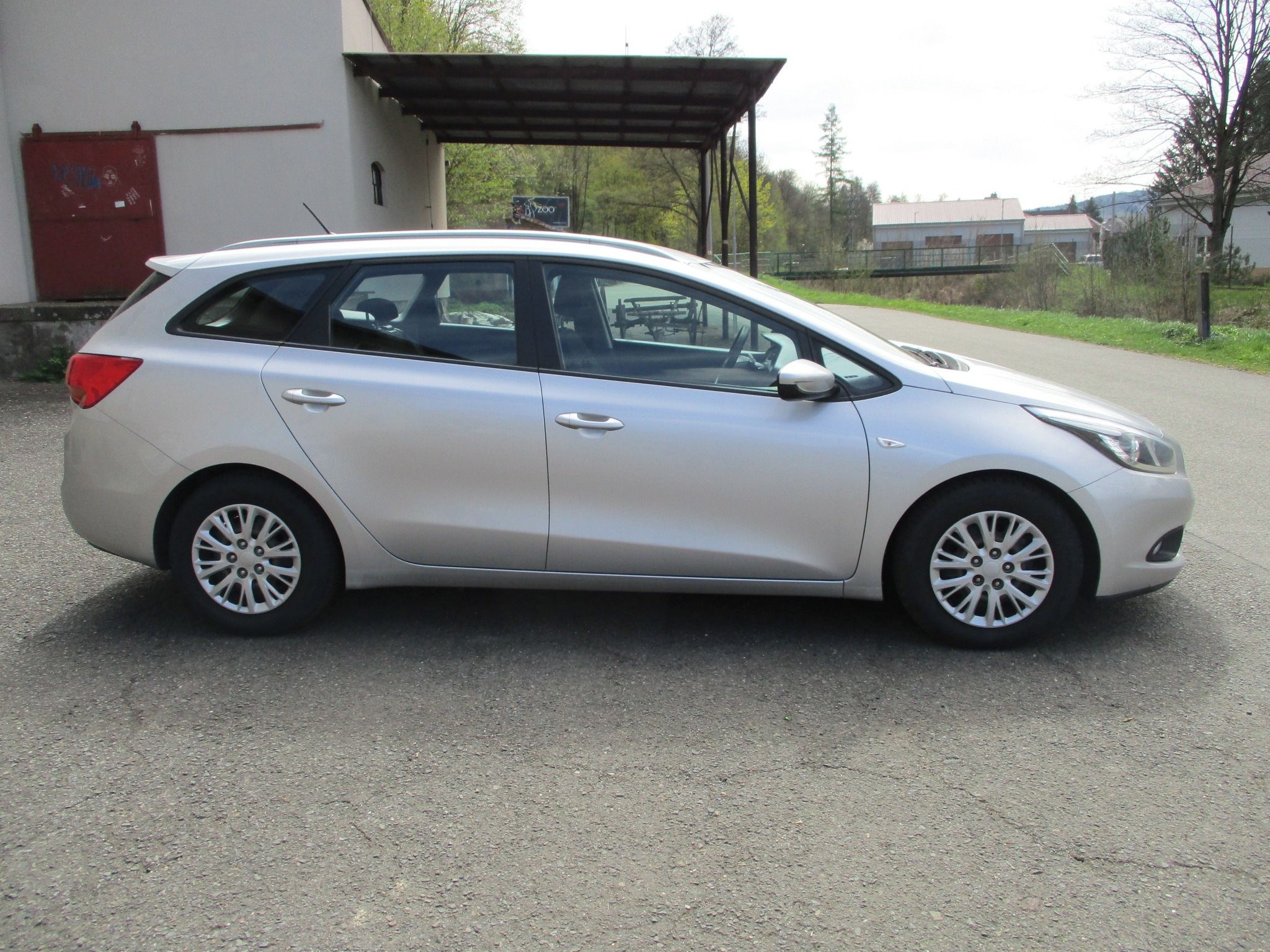 Kia Cee´d, 1.6 GDi - KLIMATIZACE - fotka 6