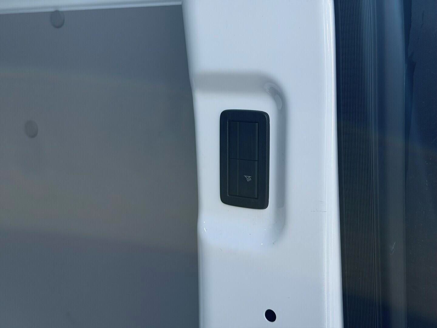 Ford Tourneo Custom, Transit  Van V710 Van 2,0 EcoB - fotka 4
