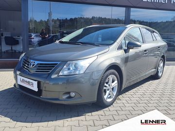 2.0 D4-D/93kW Business Navi ČR