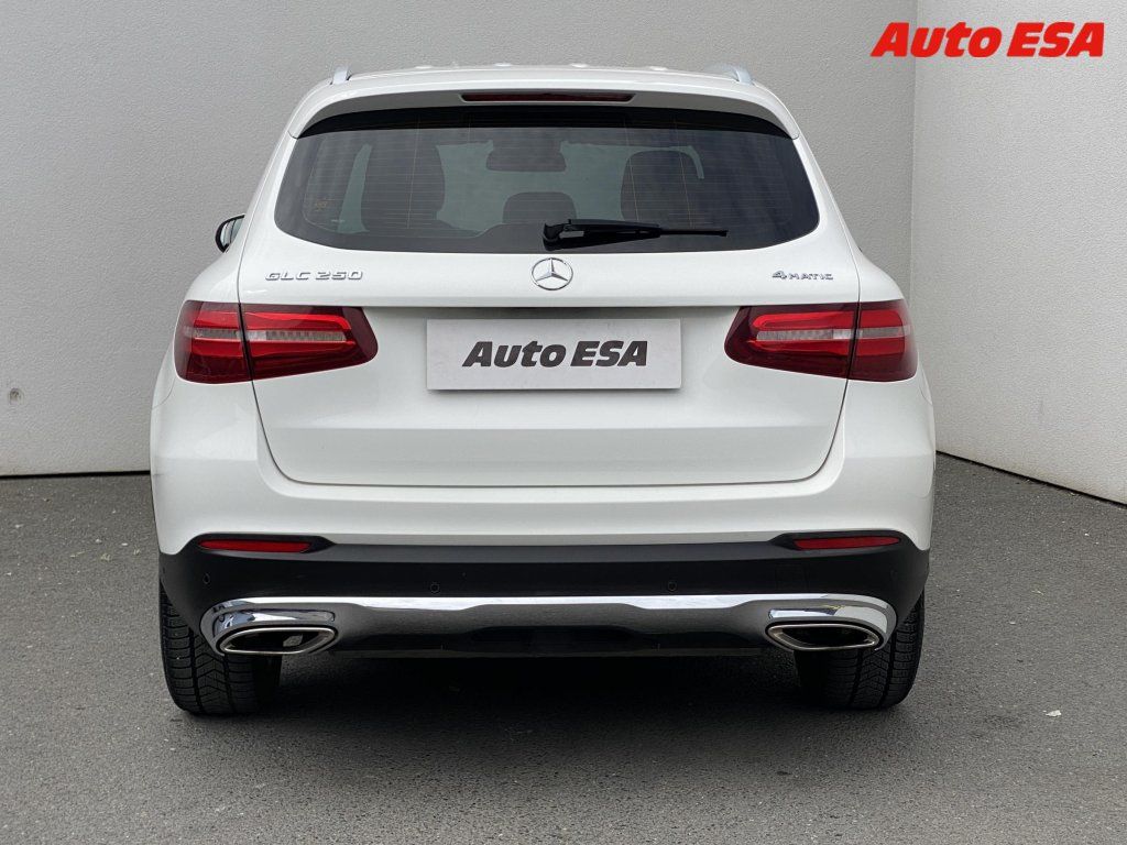 Mercedes-Benz GLC, 2.0i 250 4Matic - fotka 5