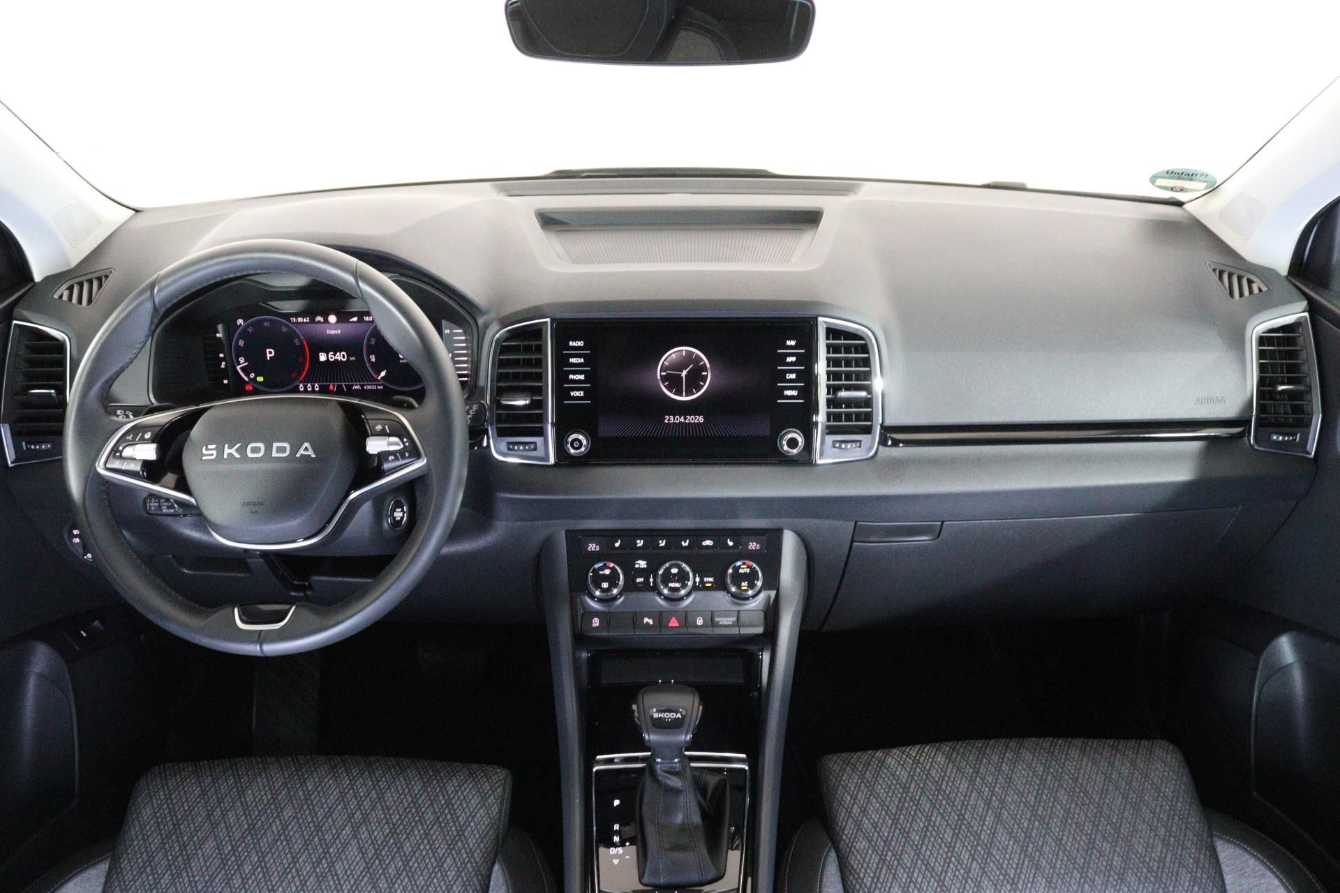 Škoda Karoq, TOP SELECTION 1,5 TSI 110 kW D - fotka 5