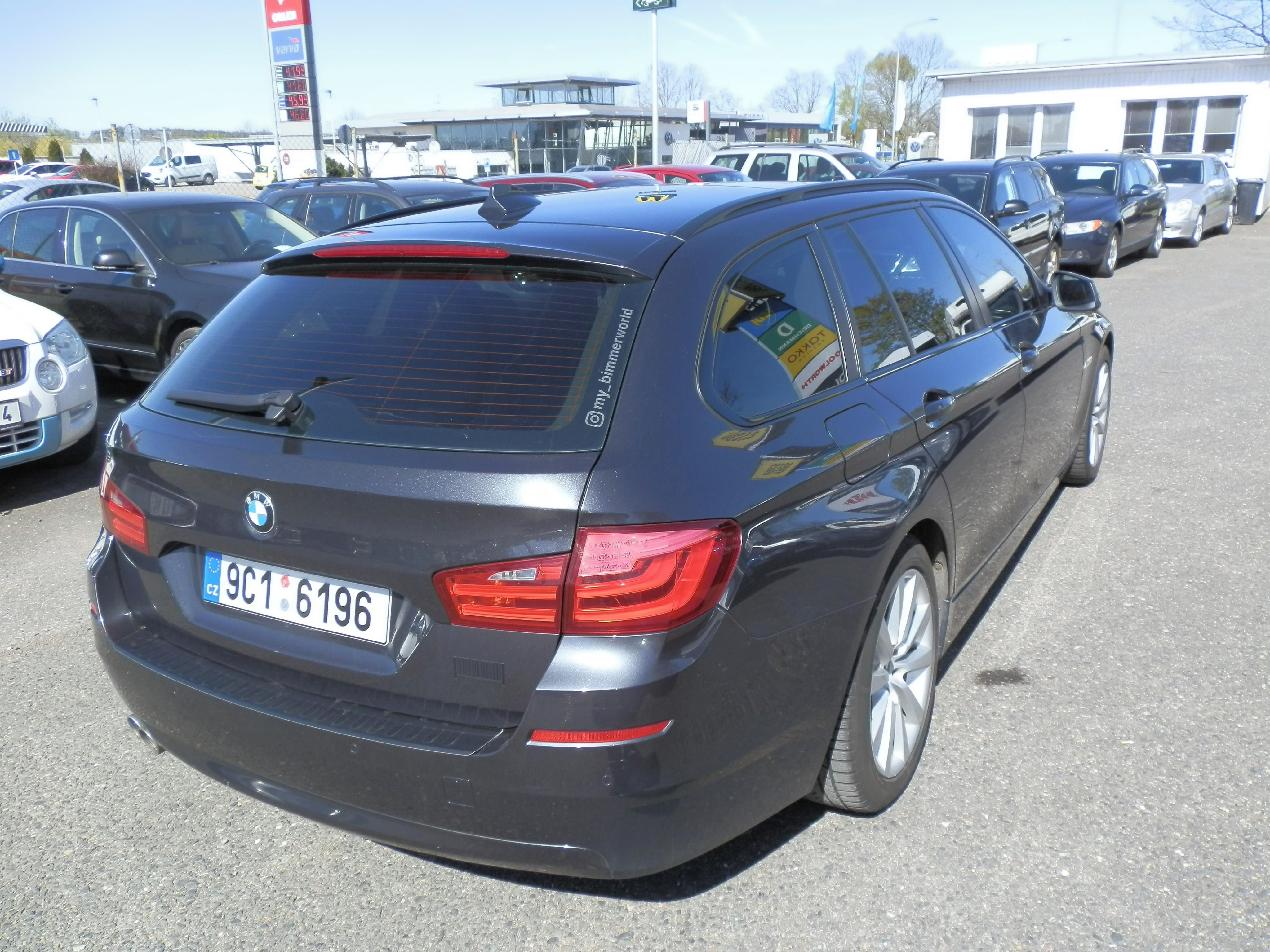BMW Řada 5, 530D - fotka 4