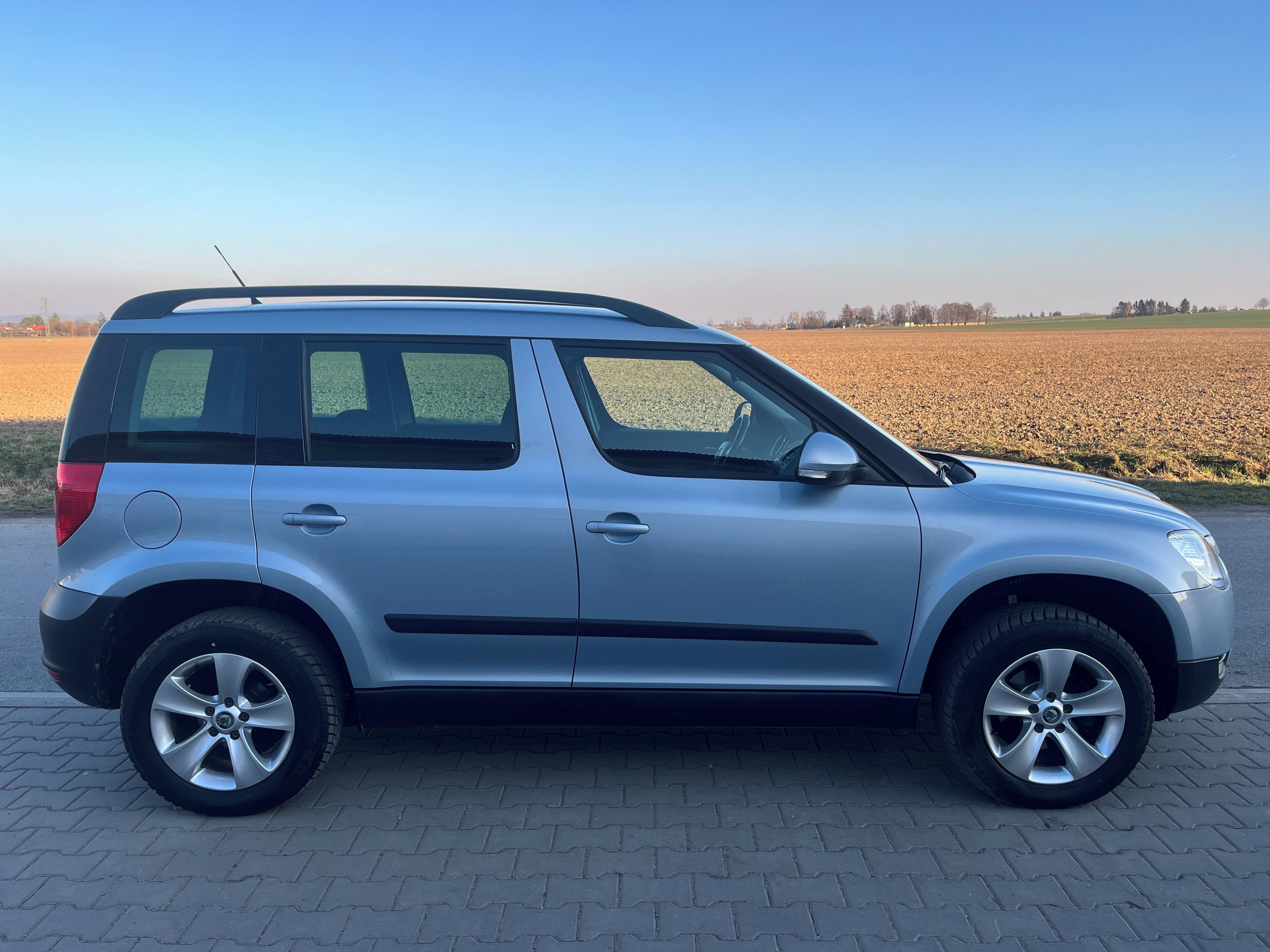 Škoda Yeti, 1.2 TSI 77Kw - 2 majitel - fotka 2
