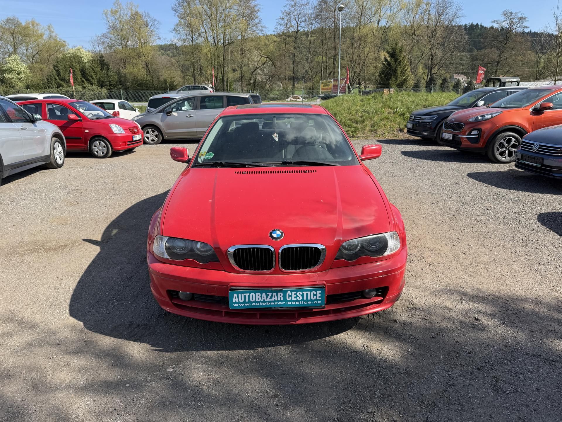 BMW Řada 3, 323i - fotka 2
