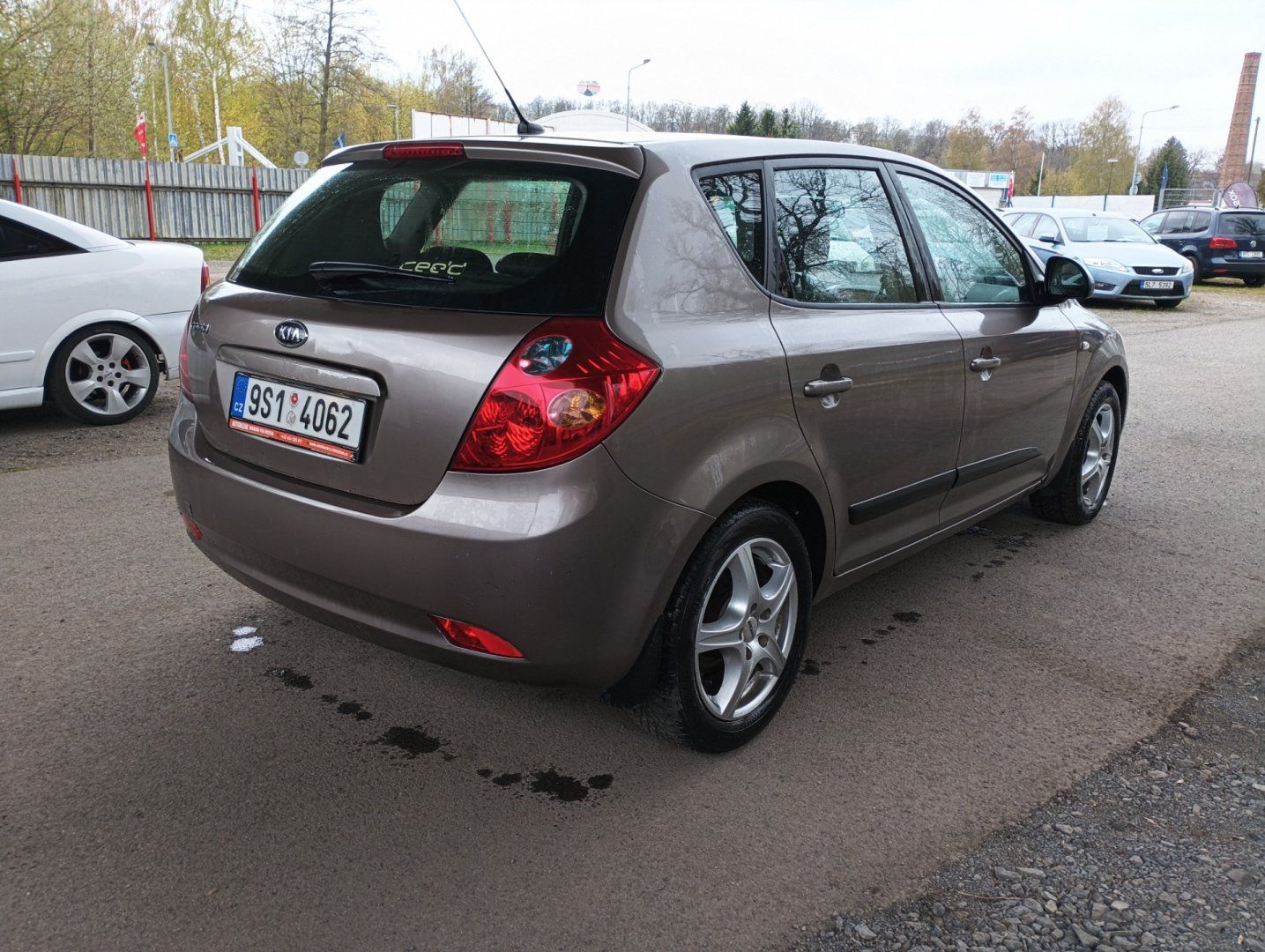 Kia Cee´d, B5P21 - fotka 6
