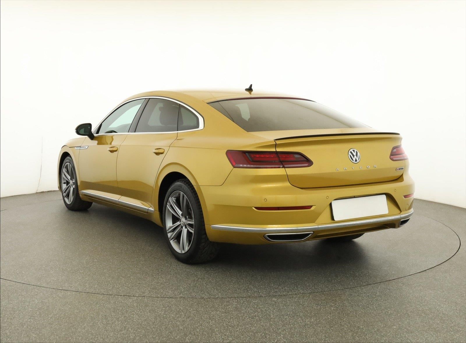 Volkswagen Arteon, 2.0 BiTDI 4Motion, R-line - fotka 4