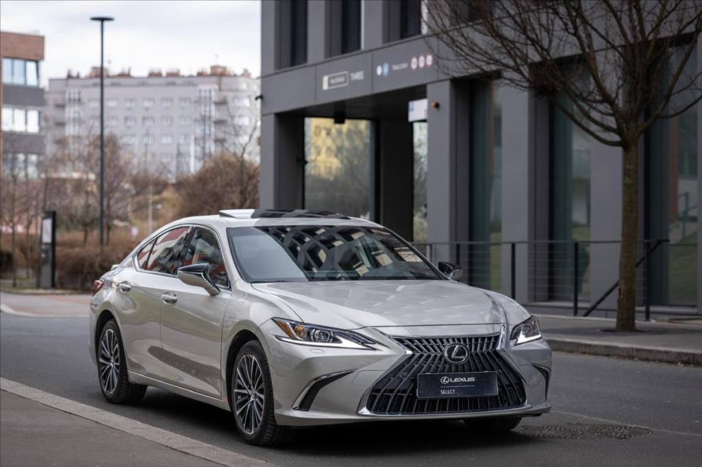 Lexus ES 300h, 300H 2,5 HEV LIMITED EDITION - fotka 2