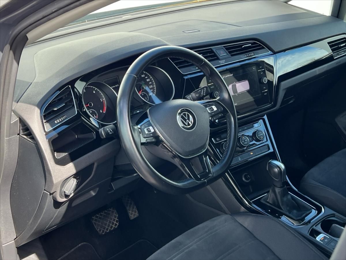 Volkswagen Touran, 2,0 TDi 110kW 7DSG HIGHLINE - fotka 6