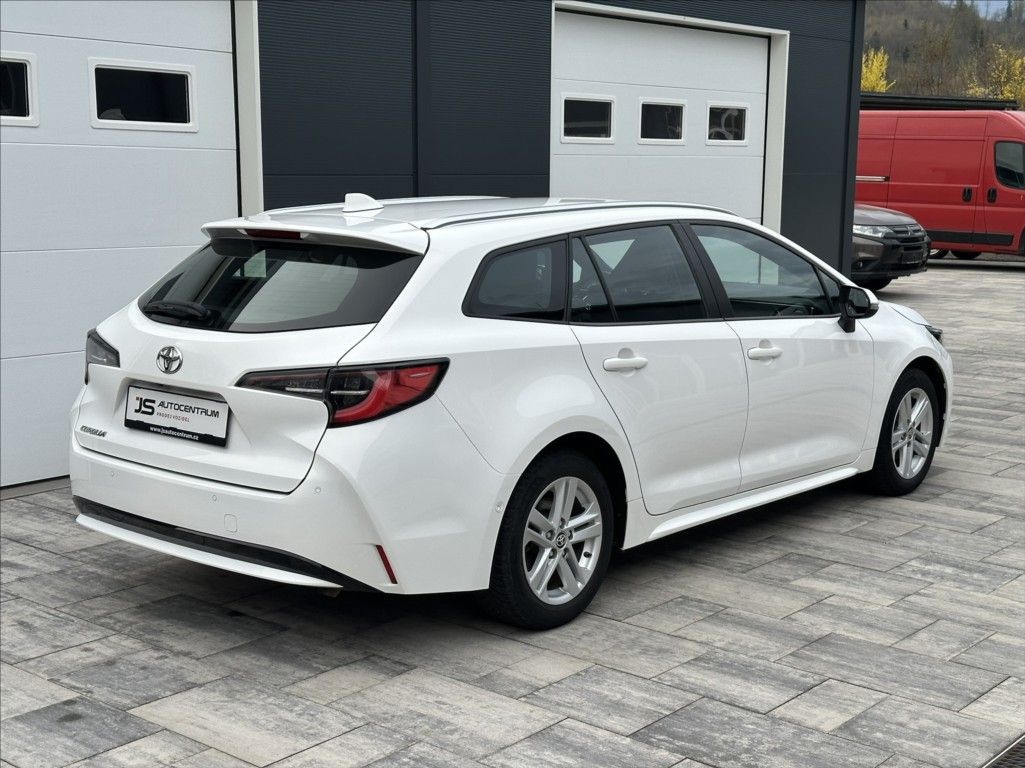 Toyota Corolla, T.S. 1,2 Turbo 115PS Comfort - fotka 5