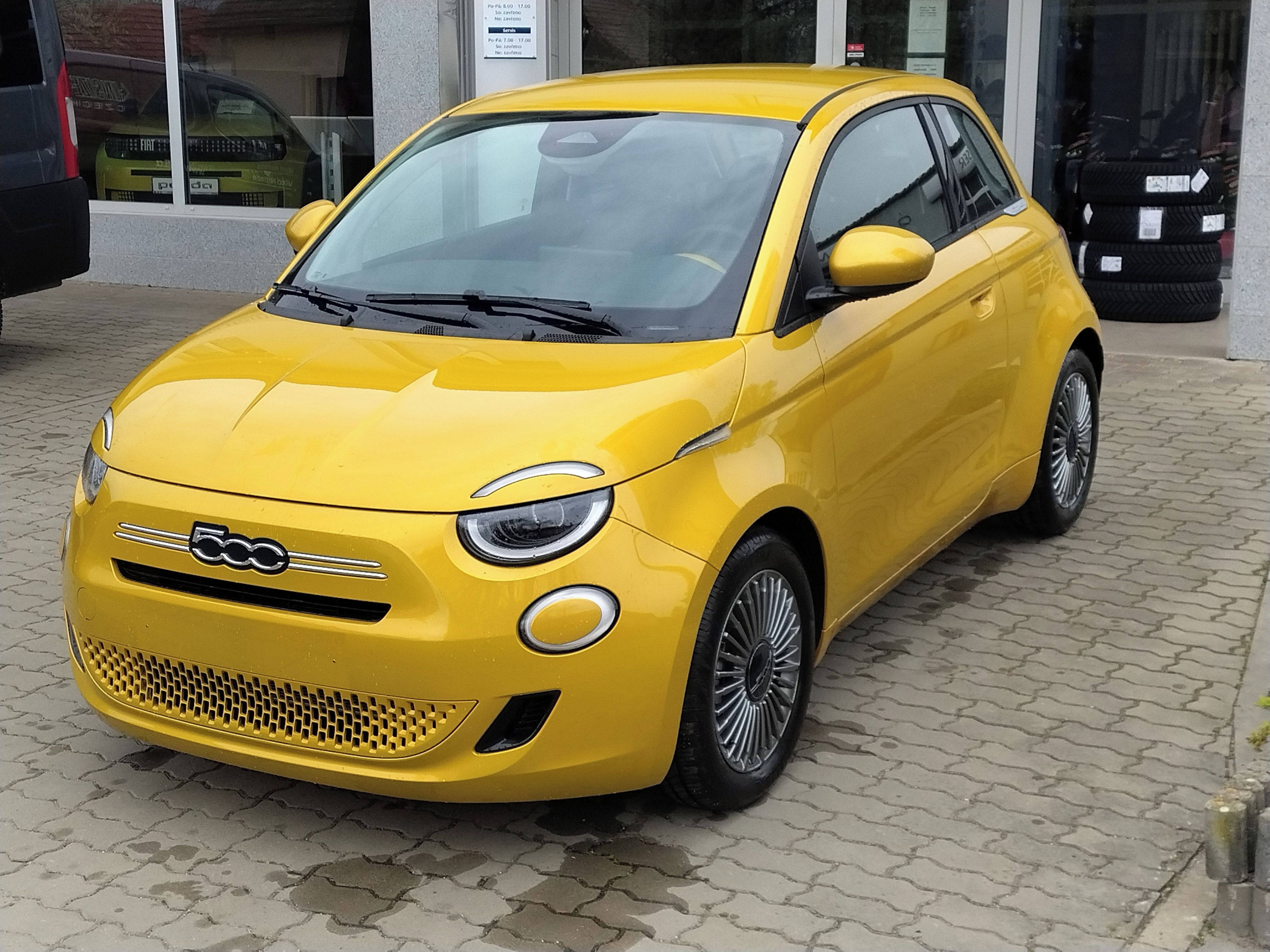 Fiat 500, 1,0 BSG 65k EDICE TORINO - fotka 4
